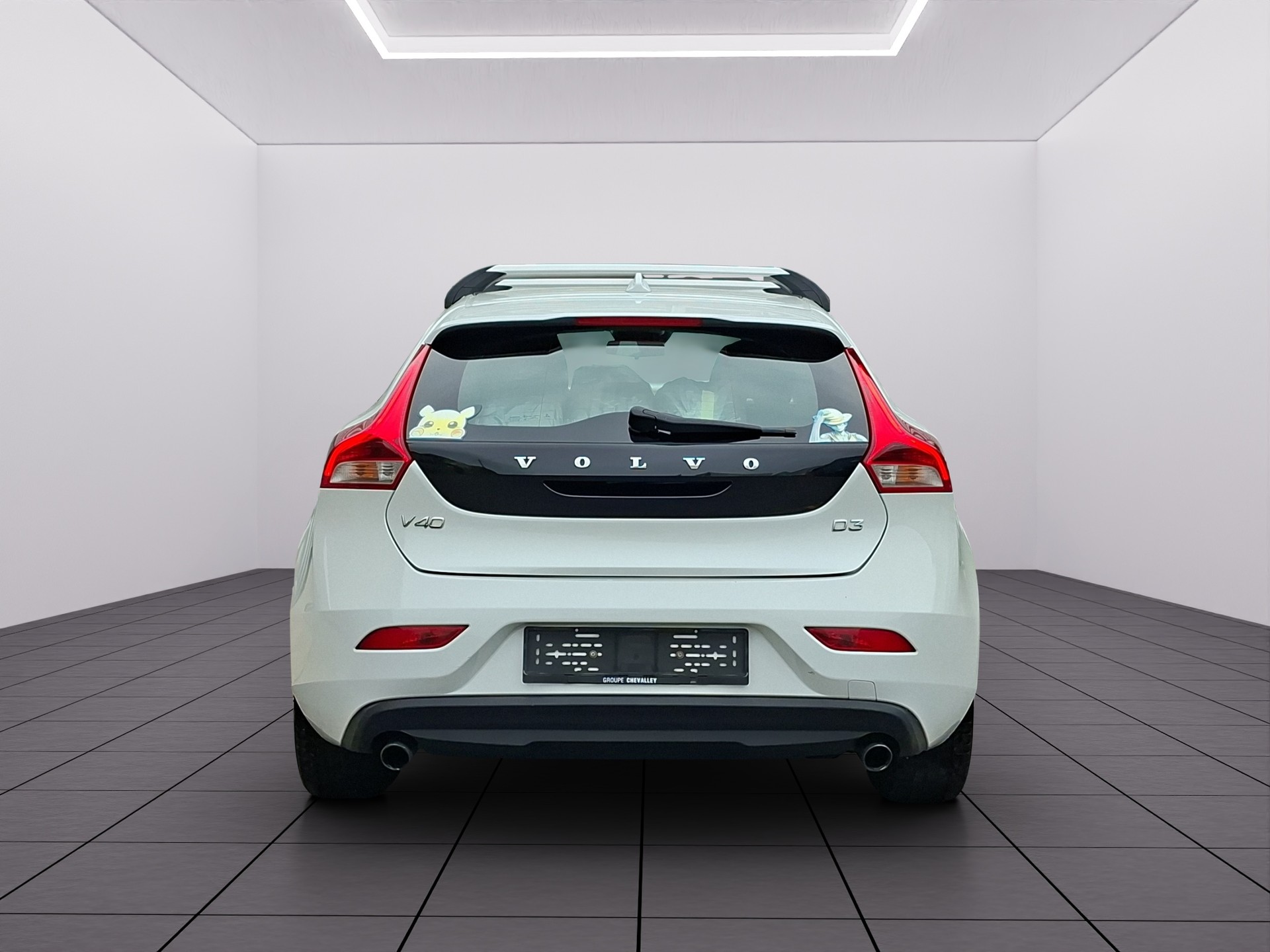 VOLVO V40 D3 Kinetic-showroom-element-3