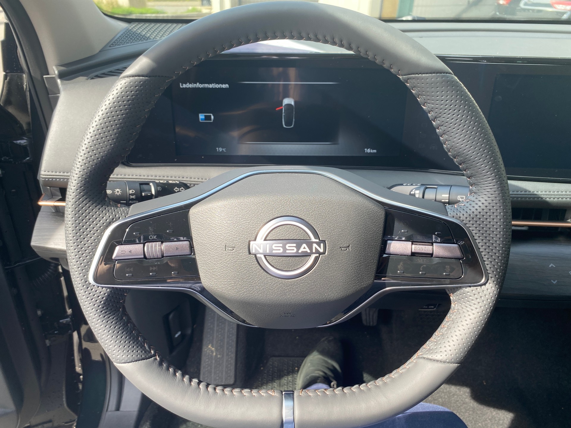 NISSAN Ariya 63 kWh Advance-image-11