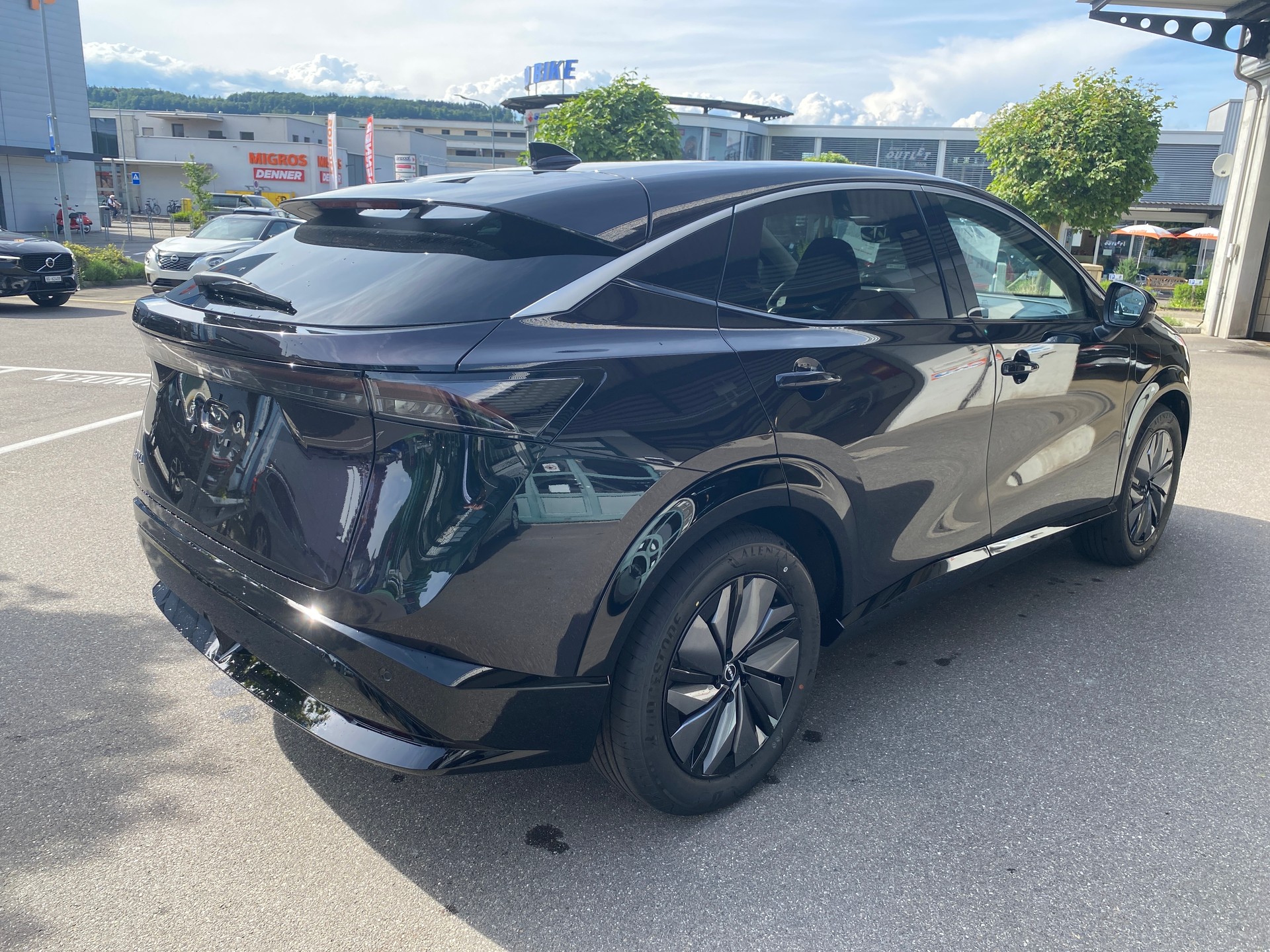 NISSAN Ariya 63 kWh Advance-image-5