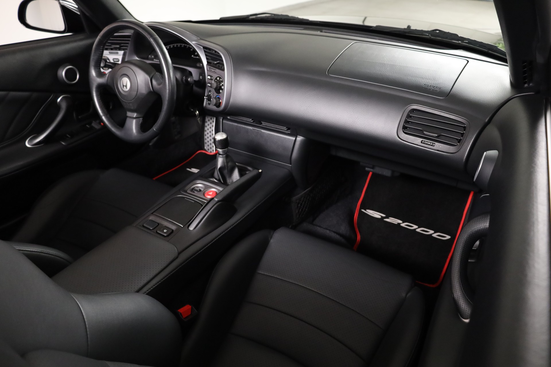 HONDA S2000-image-7