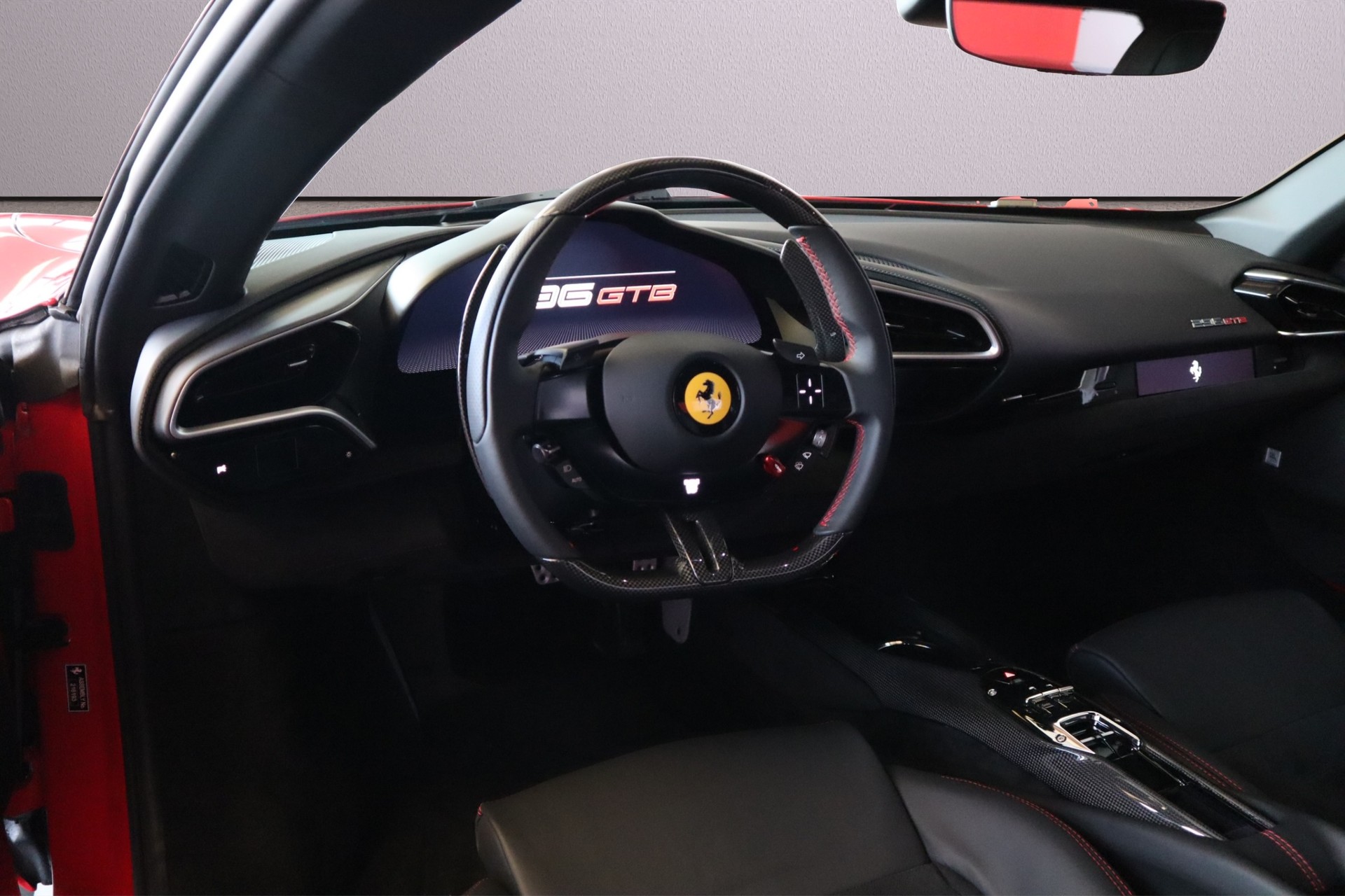 FERRARI 296 GTB-showroom-element-2