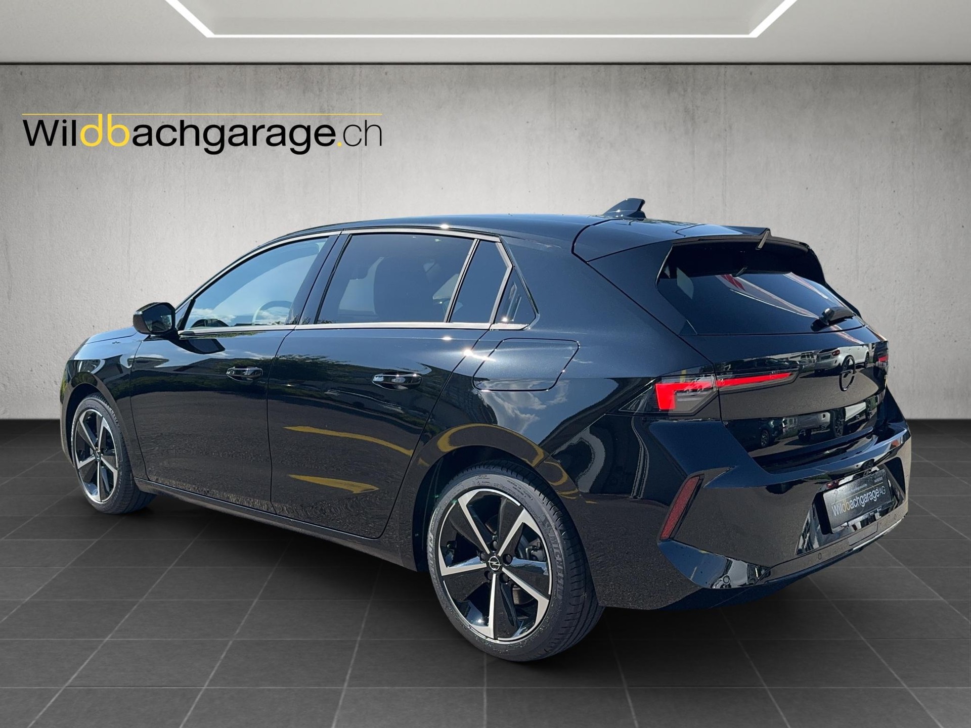 OPEL Astra 1.6 T PHEV 180 GS-showroom-element-2