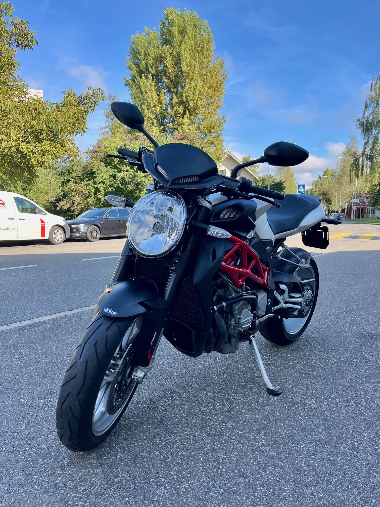 MV AGUSTA B4 Brutale 1090 ABS-image-2
