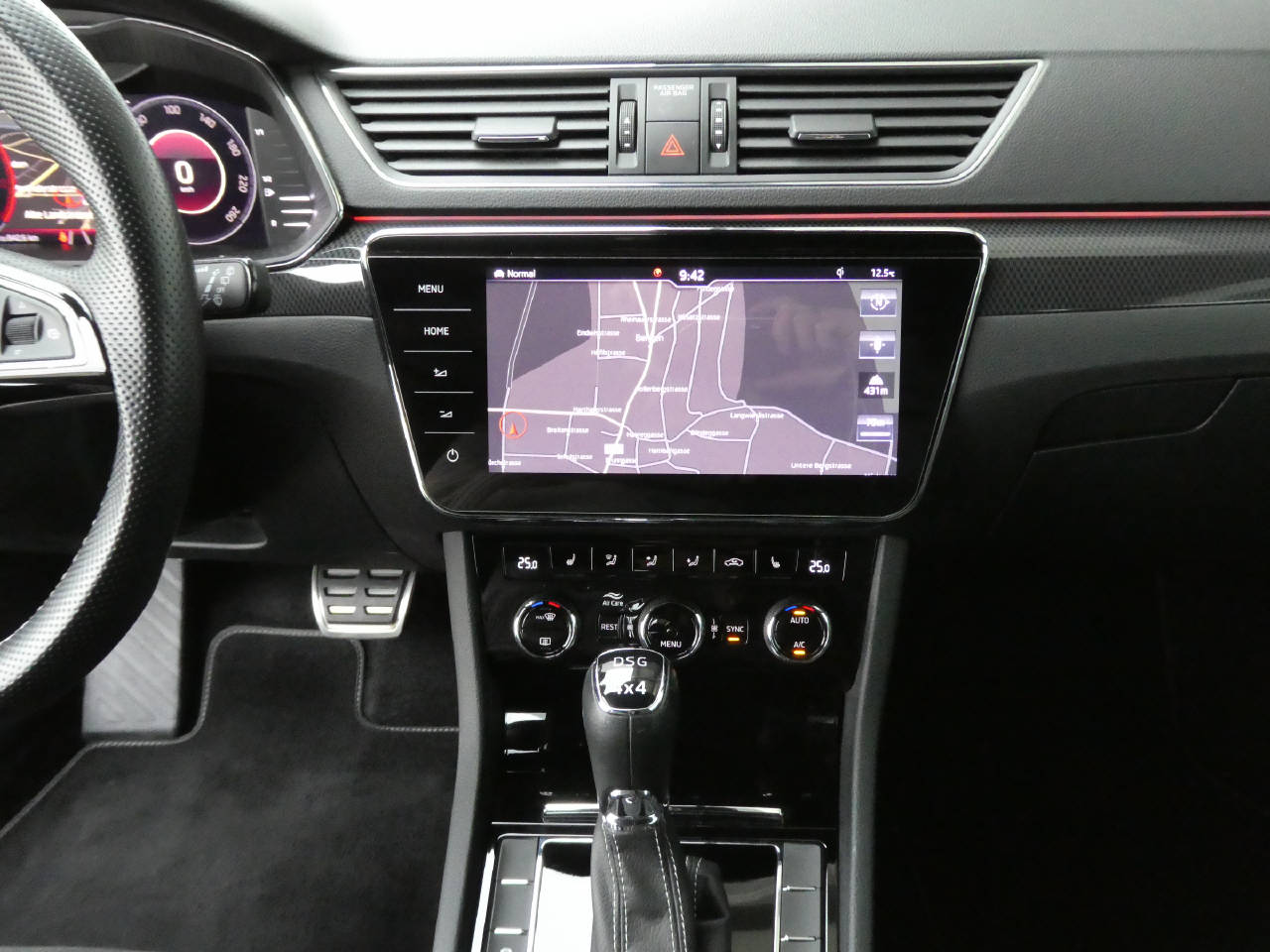 SKODA Superb Combi 2.0 TDI 190 SportLine+ 4x4 DSG-image-12
