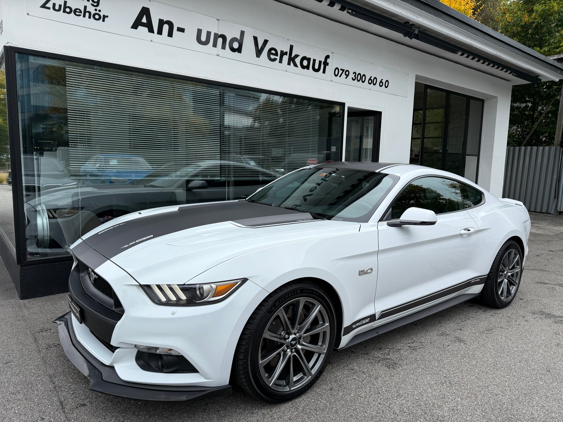 FORD Mustang Fastback 5.0 V8 GT Automat