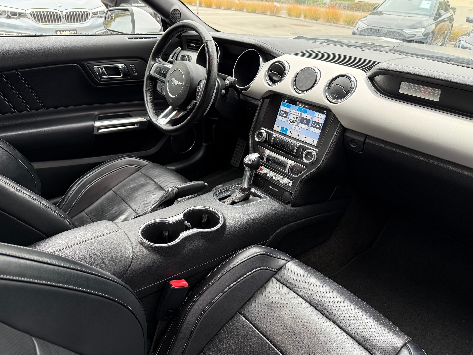 FORD Mustang Fastback 5.0 V8 GT Automat-image-8