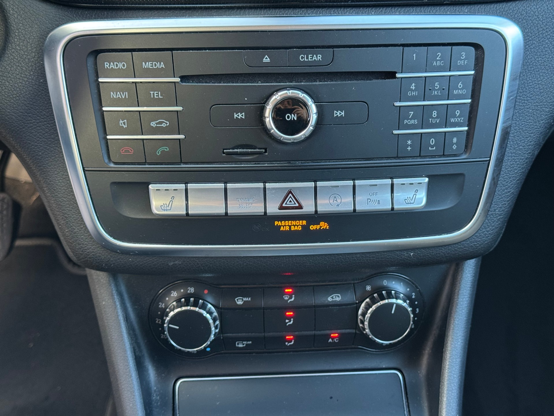 MERCEDES-BENZ CLA Shooting Br. 200 d Swiss Star Urban 4M 7G-DCT-image-21