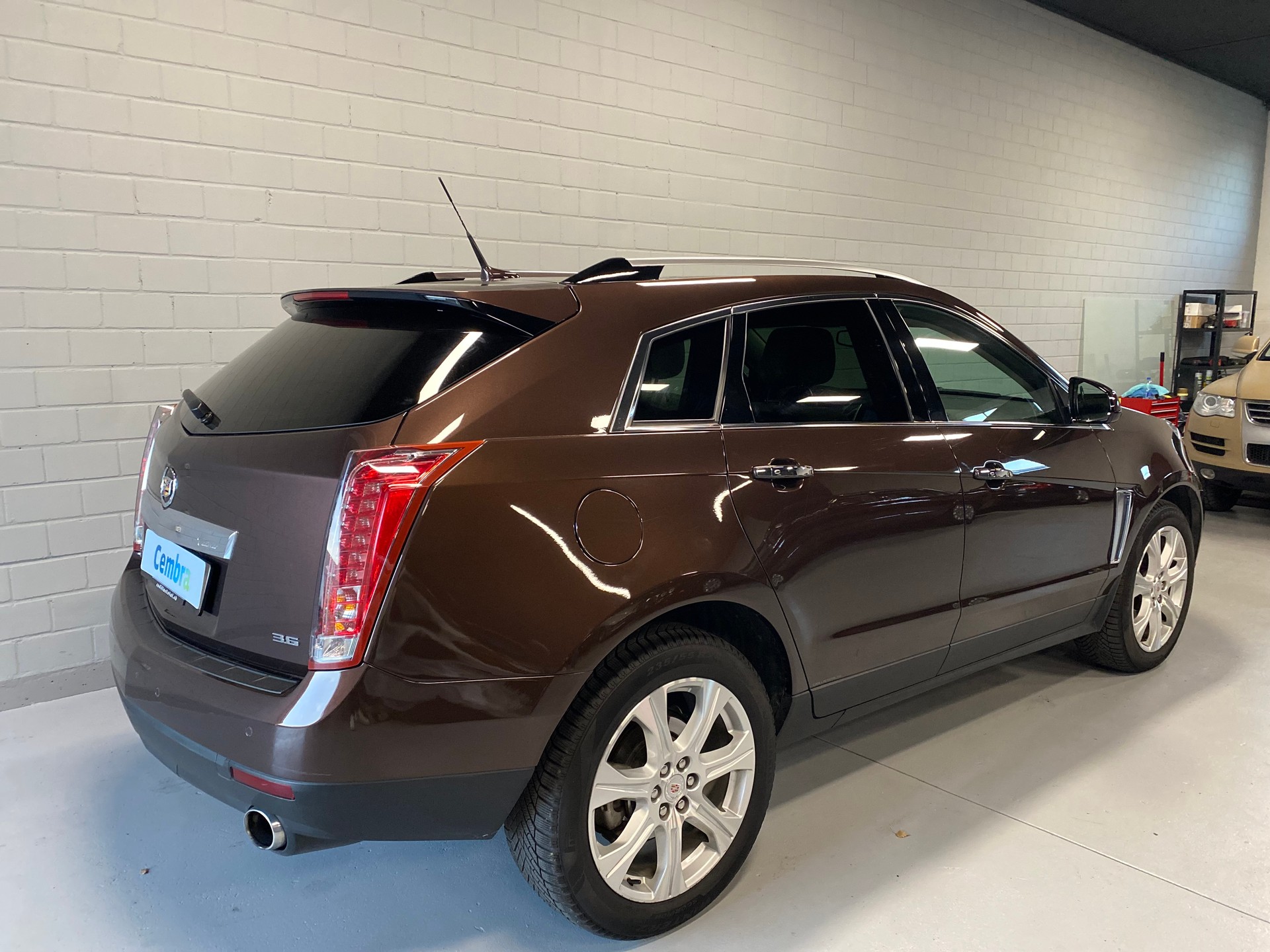 CADILLAC SRX 3.6 V6 Premium 4WD Automatic-image-5