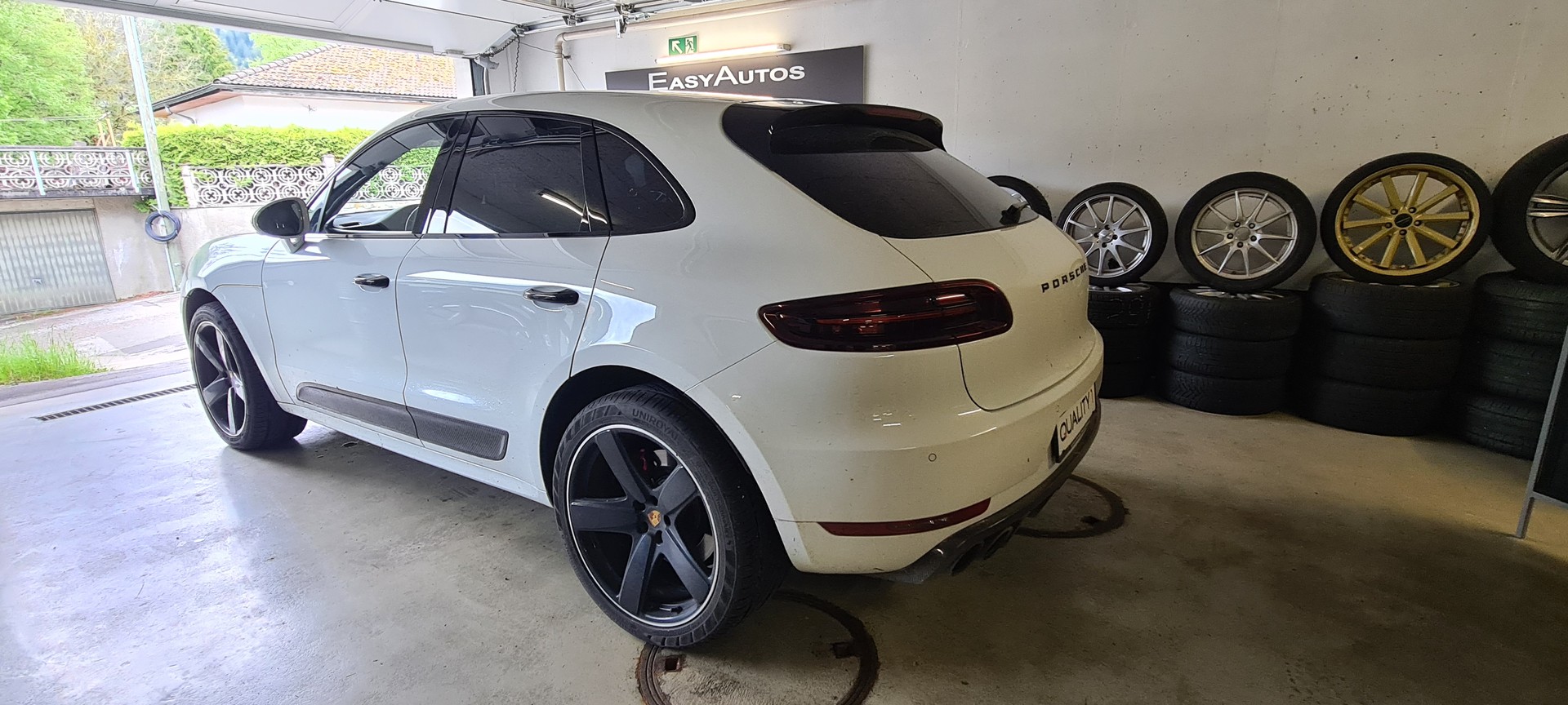 PORSCHE Macan Turbo Performance PDK-image-5