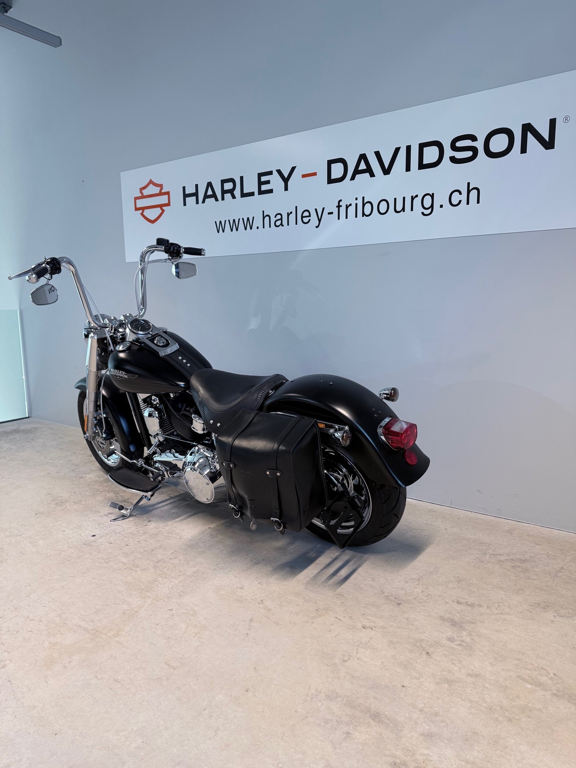 HARLEY-DAVIDSON FLSTFI Fat Boy-image-3