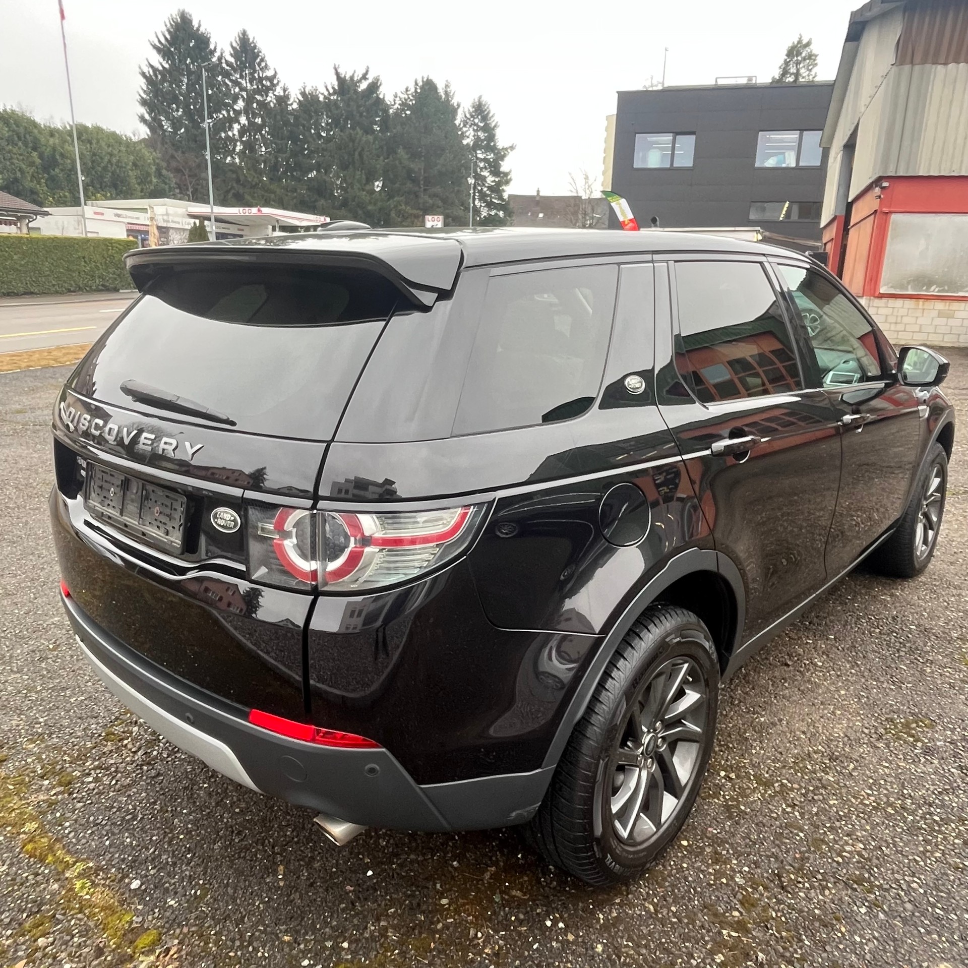 LAND ROVER Discovery Sport 2.2SD4 HSE AT9-image-3