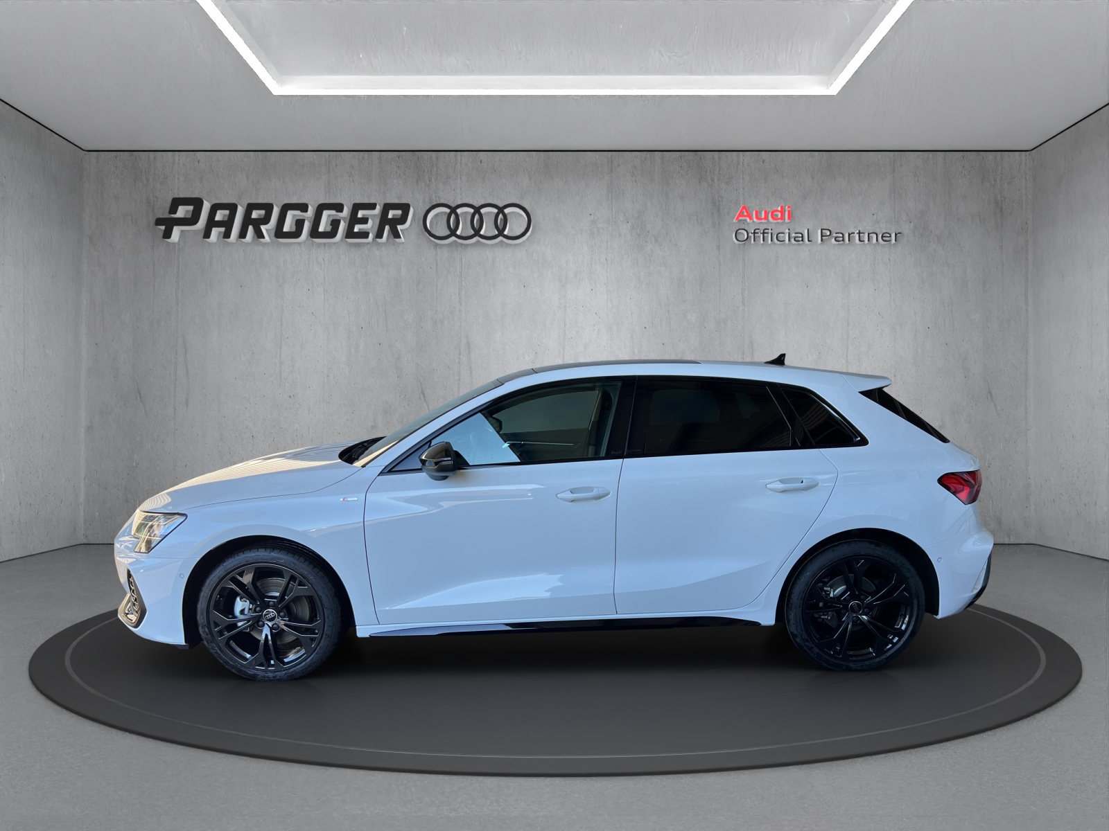 AUDI A3 Sportback TFSI 110 kW S line Attraction S tronic-showroom-element-2