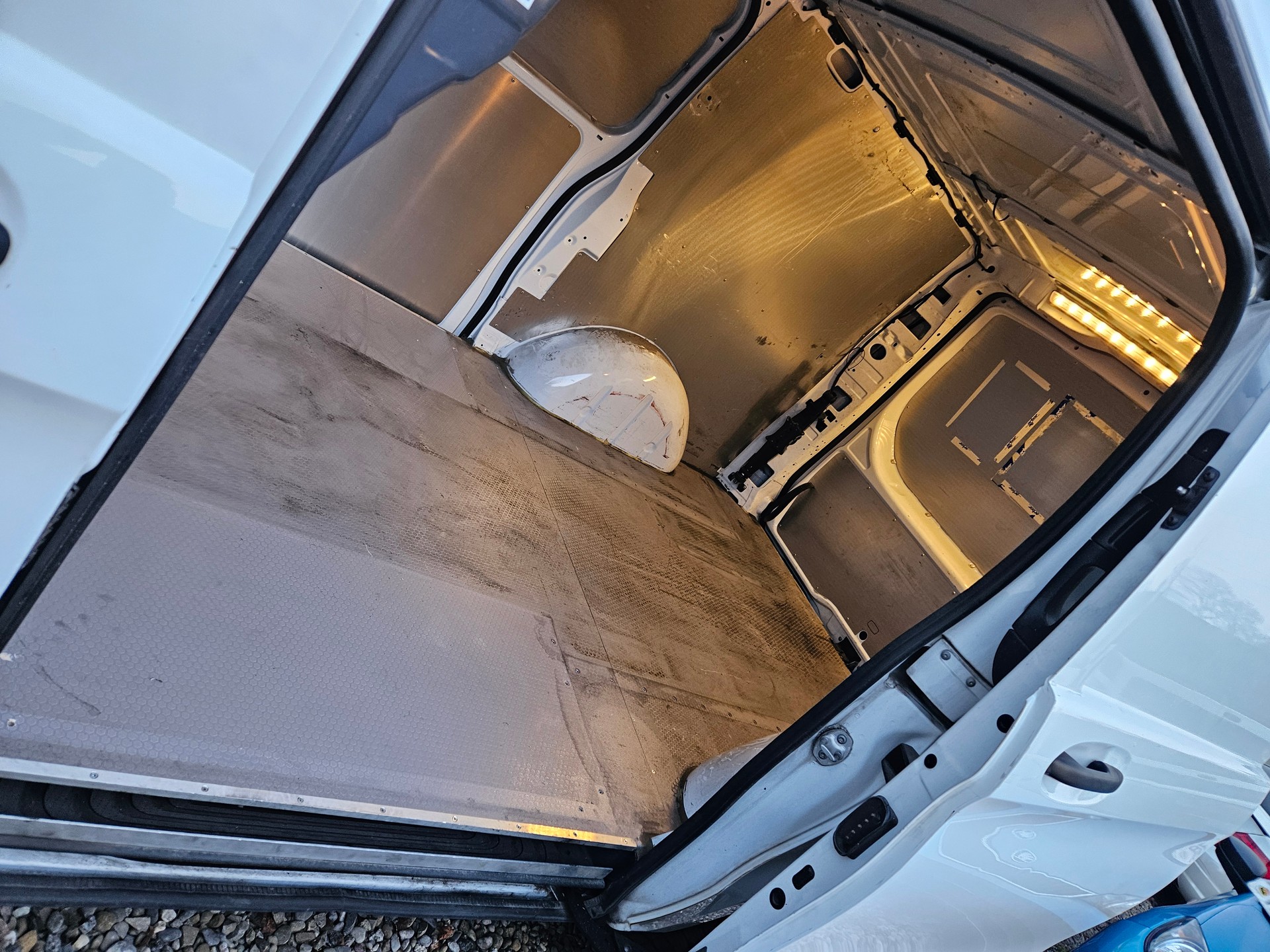 MERCEDES-BENZ Vito 114 CDI Lang 7G-Tronic-image-6