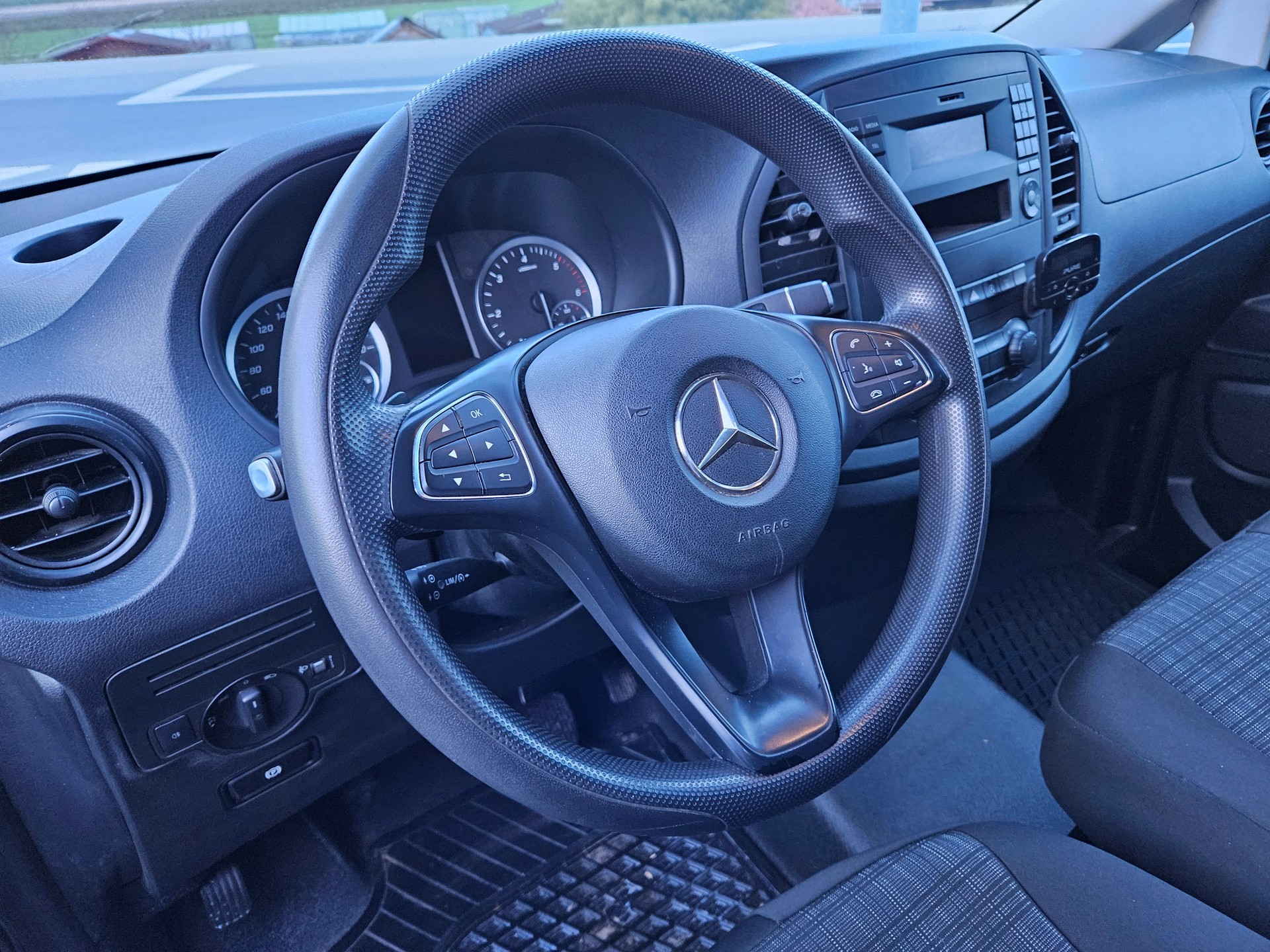 MERCEDES-BENZ Vito 114 CDI Lang 7G-Tronic-image-7