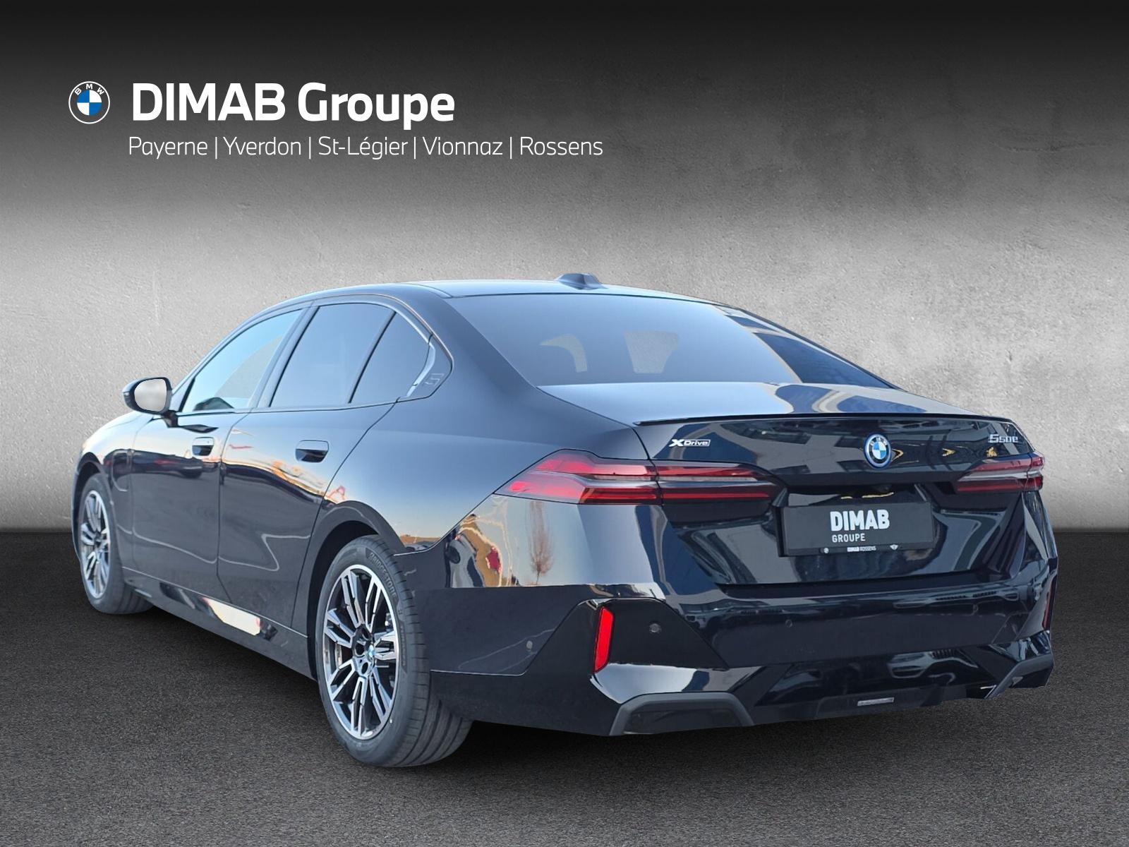 BMW 550e xDrive M Sport Pro-showroom-element-2