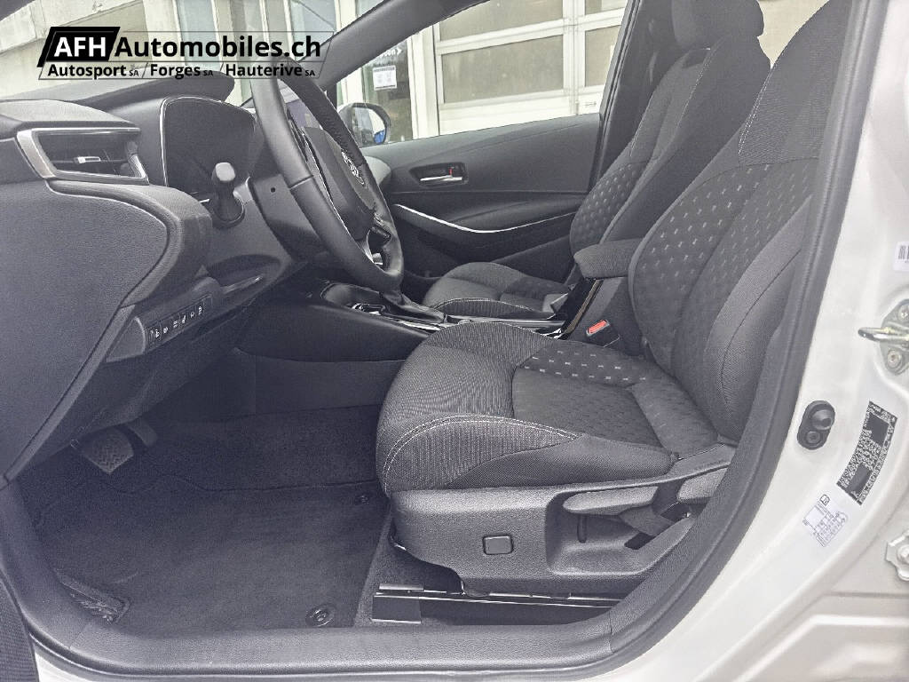TOYOTA Corolla Touring Sports 1.8 HSD Comfort-image-13