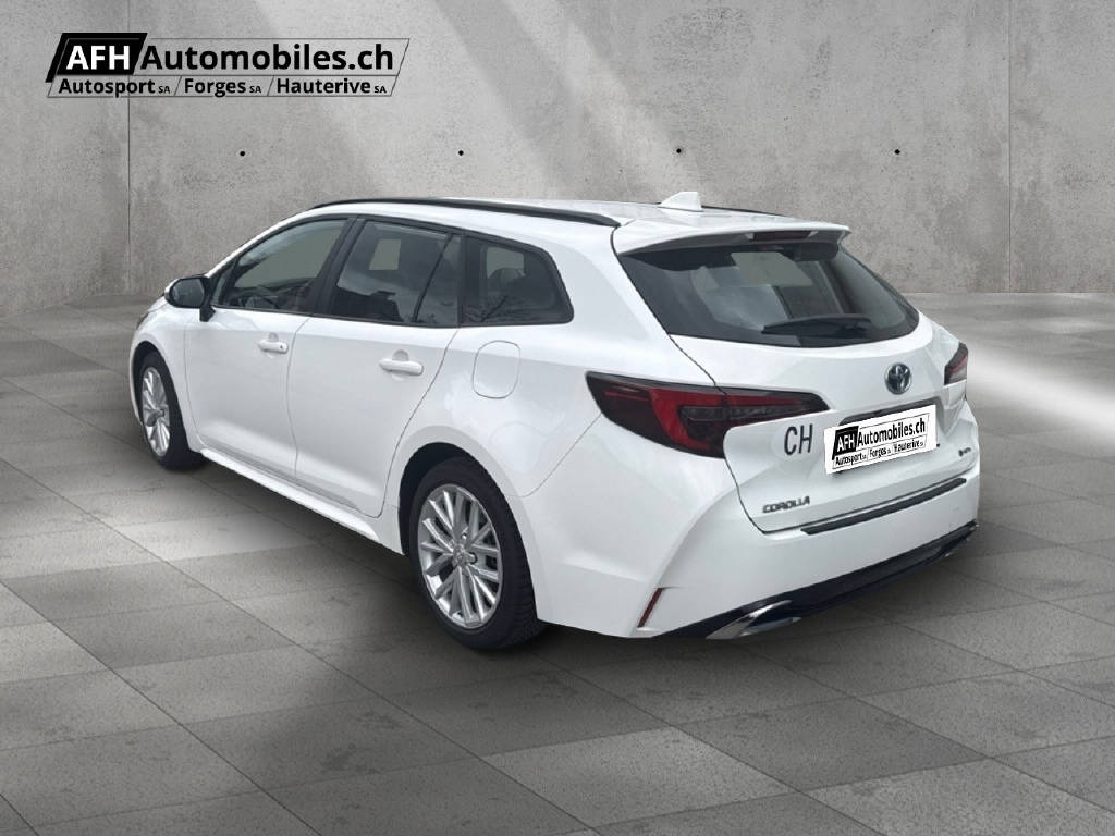 TOYOTA Corolla Touring Sports 1.8 HSD Comfort-showroom-element-2