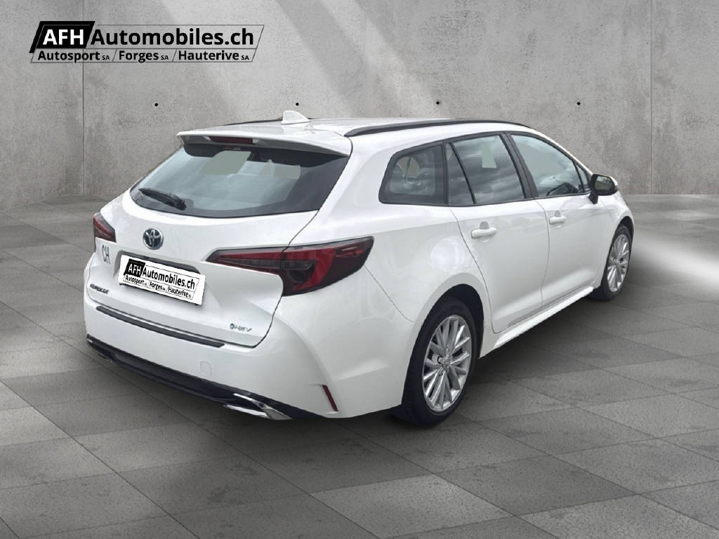 TOYOTA Corolla Touring Sports 1.8 HSD Comfort-image-4