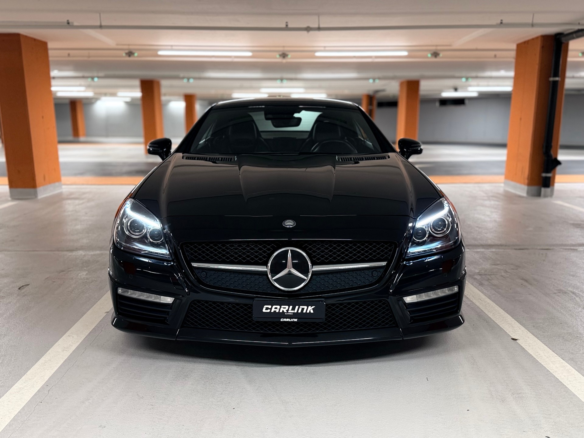 MERCEDES-BENZ SLK 55 AMG 7G-Tronic Speedshift Plus-showroom-element-1