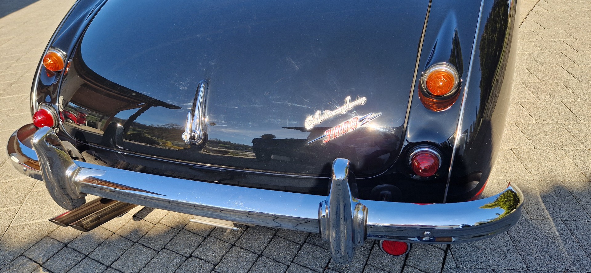 AUSTIN-HEALEY 3000 MK 2-image-9