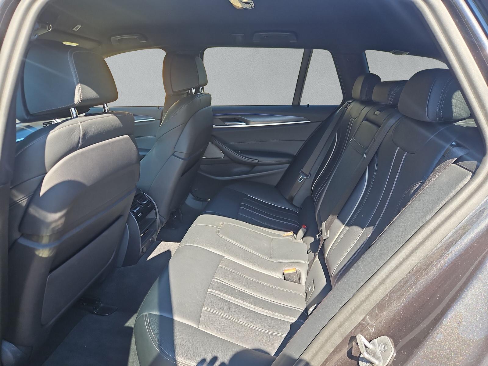 BMW 530d xDrive 48VTouring Pure M Sport (CH)-image-11