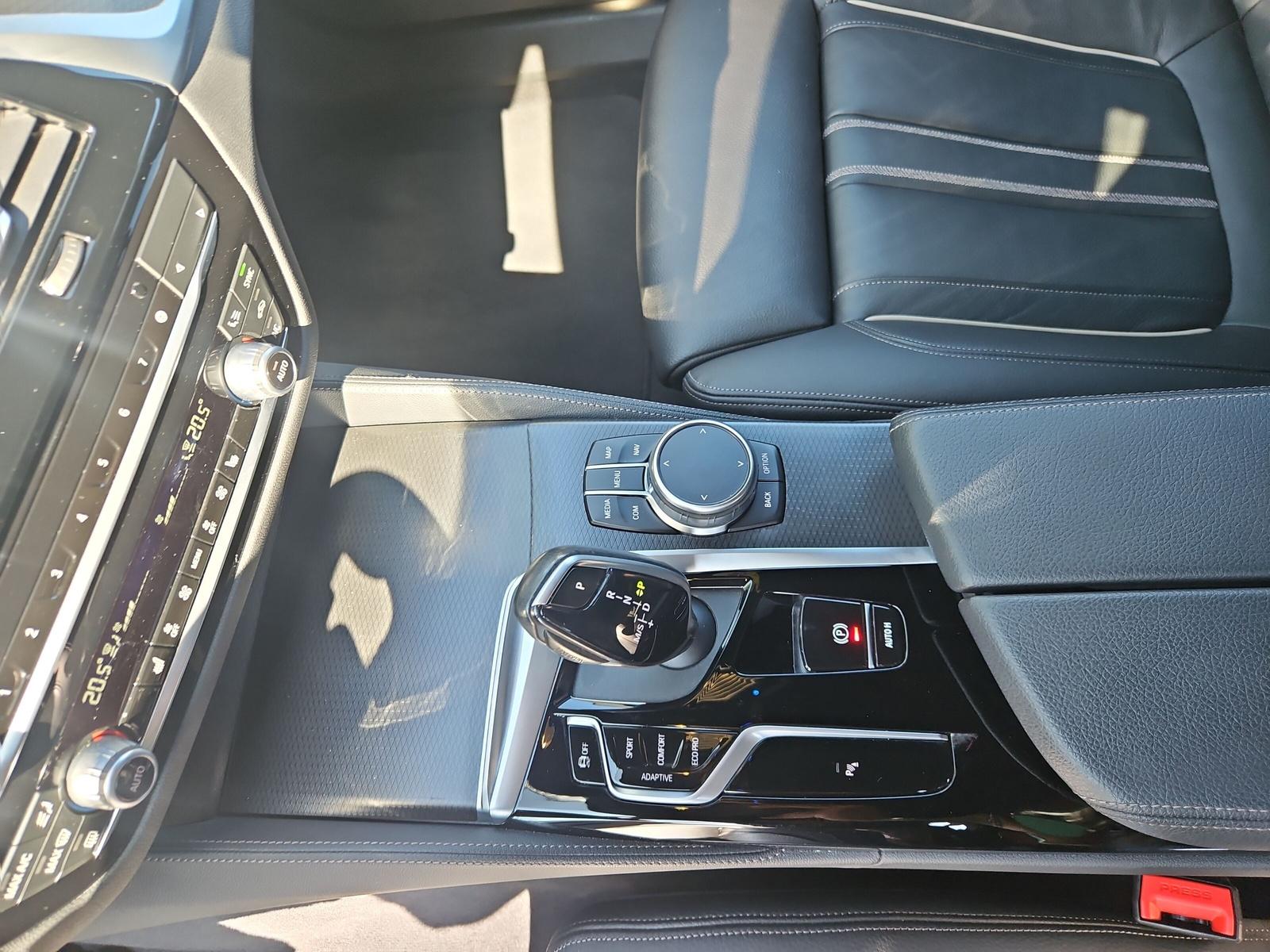 BMW 530d xDrive 48VTouring Pure M Sport (CH)-image-22
