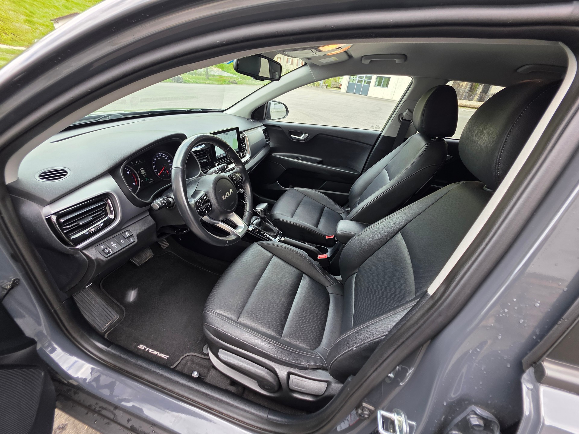 KIA Stonic 1.0 T-GDI MHEV Style DCT-image-19