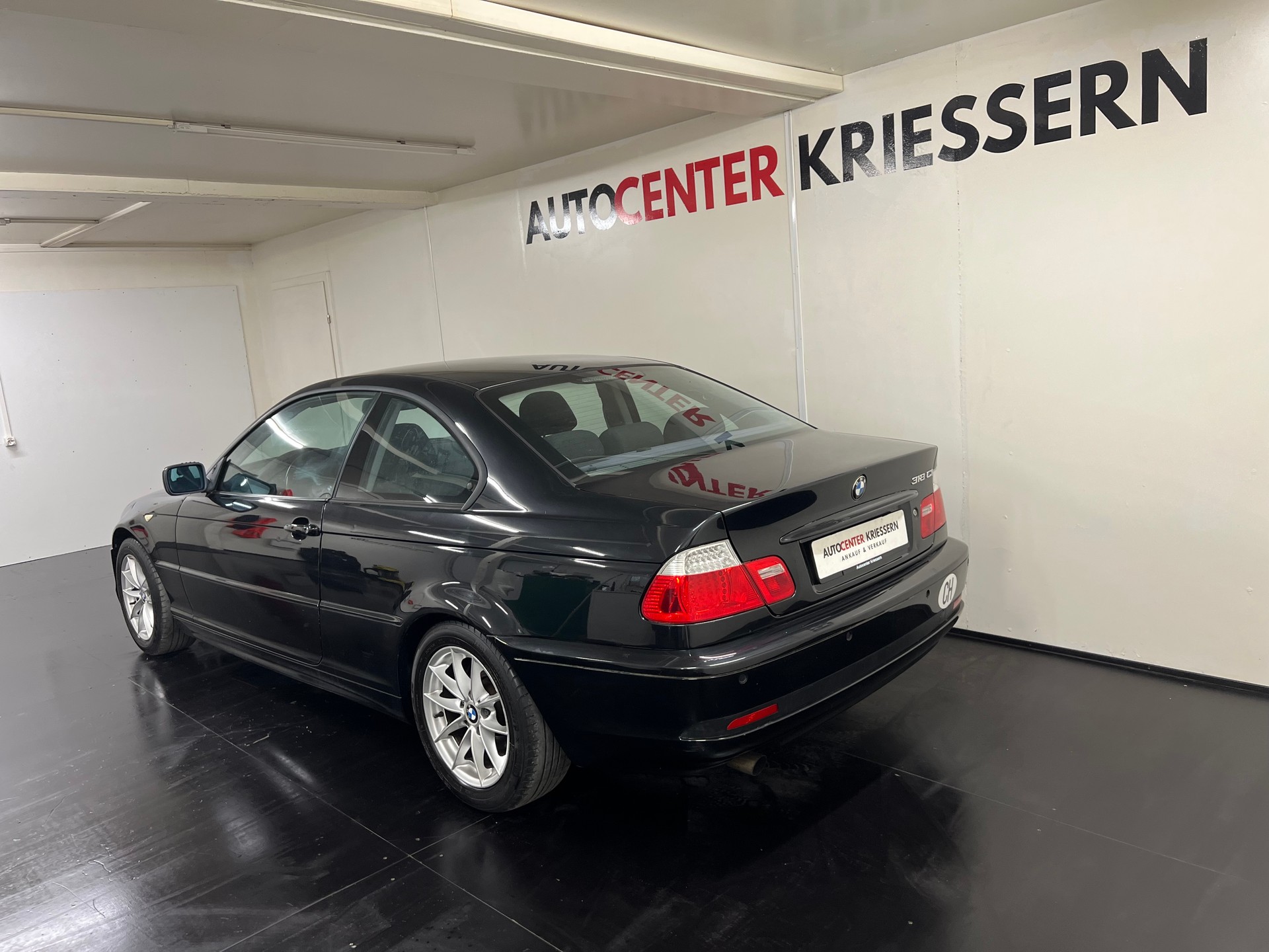 BMW 318Ci Coupé-image-6