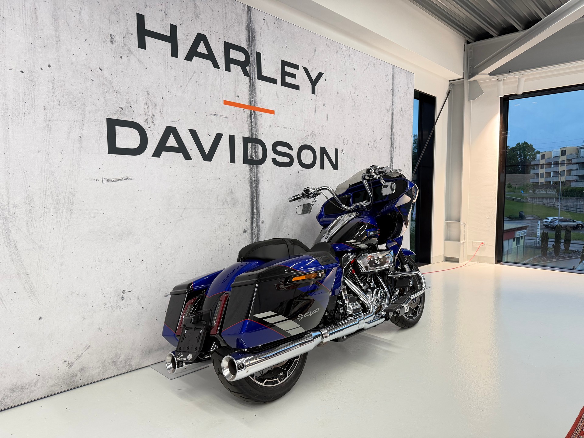 HARLEY-DAVIDSON FLTRXSE Road Glide 121 CVO-image-2