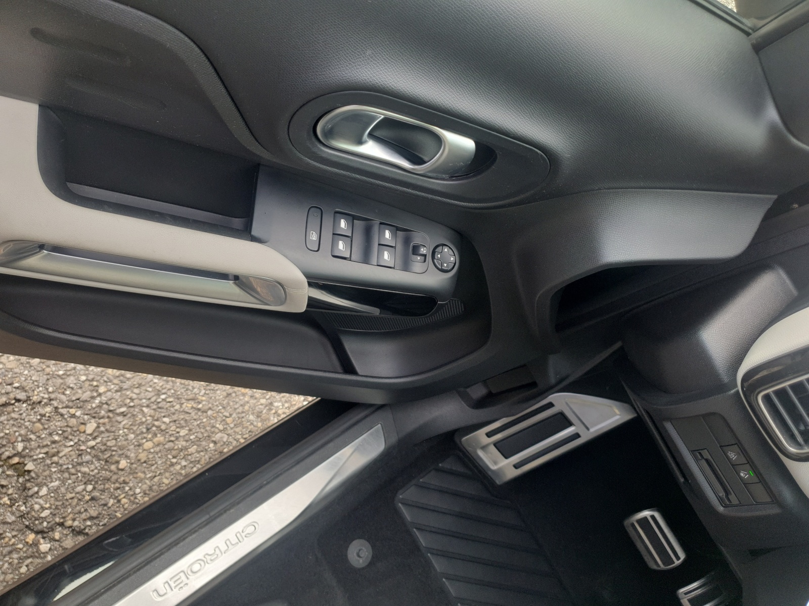 CITROEN C5 Aircross 1.5 BlueHDi Shine-image-10