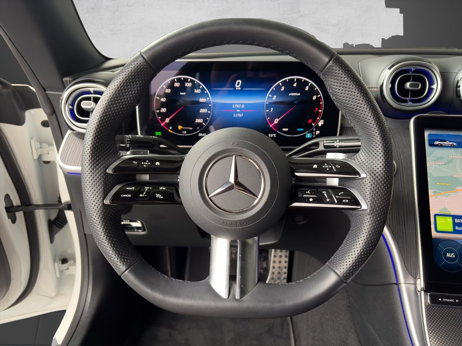 MERCEDES-BENZ CLE 200 Cabrio 9G-Tronic-image-12