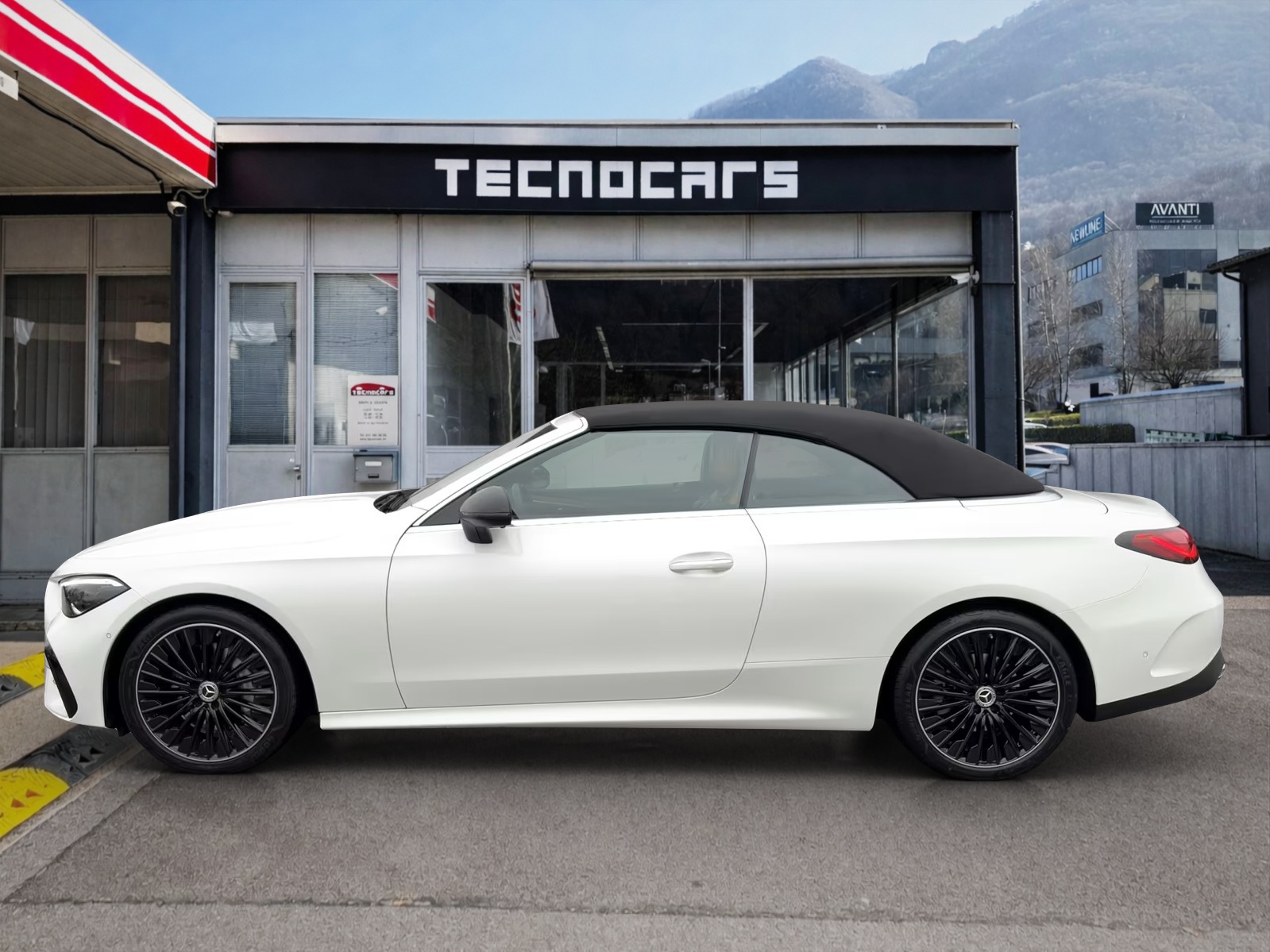 MERCEDES-BENZ CLE 200 Cabrio 9G-Tronic-showroom-element-1
