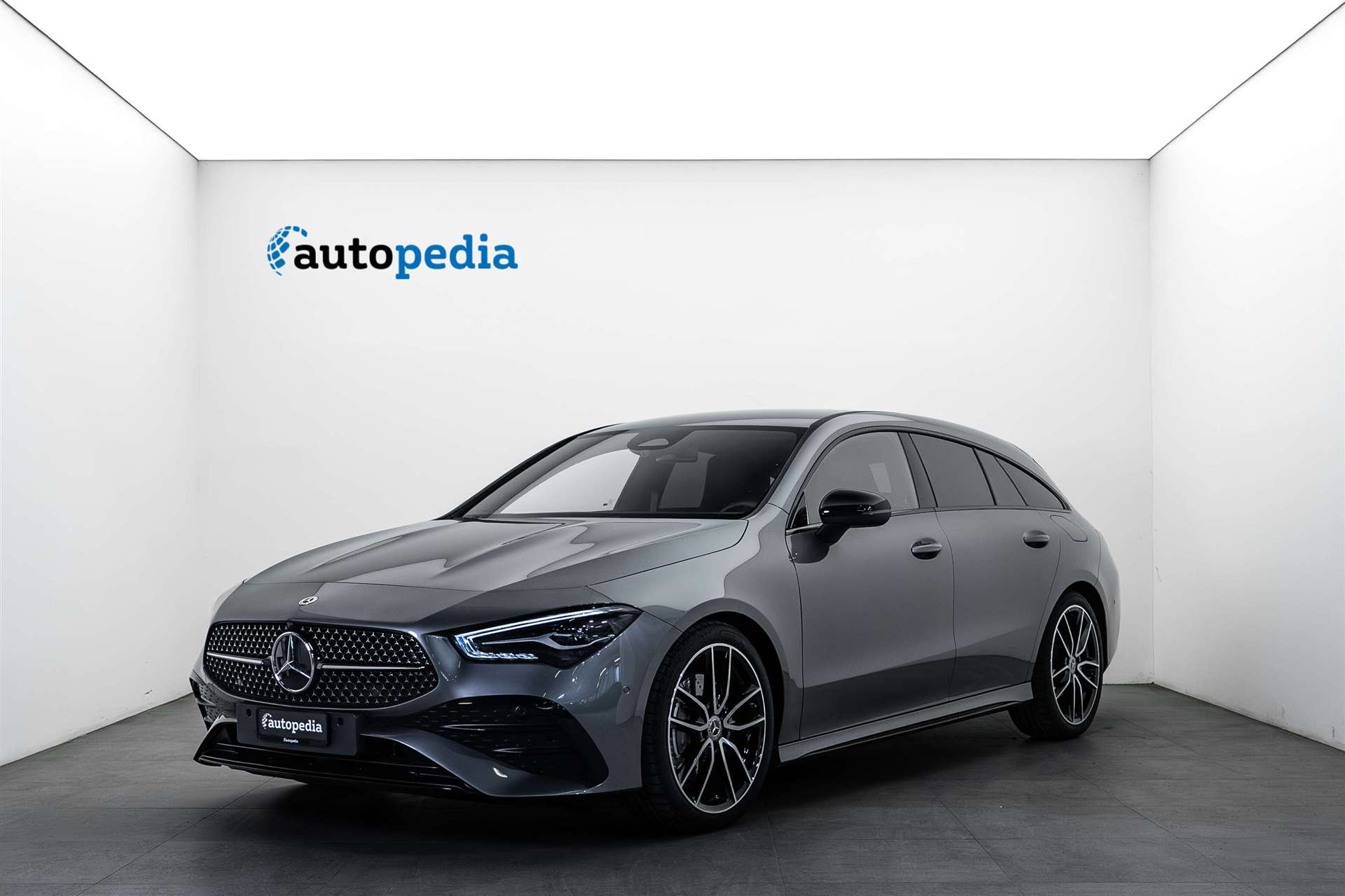 MERCEDES-BENZ CLA Shooting Brake 200 AMG Line Advanced Plus DCT-Automat