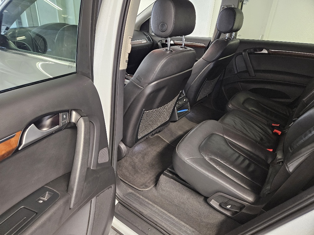 AUDI Q7 3.0 TFSI quattro tiptronic-image-12