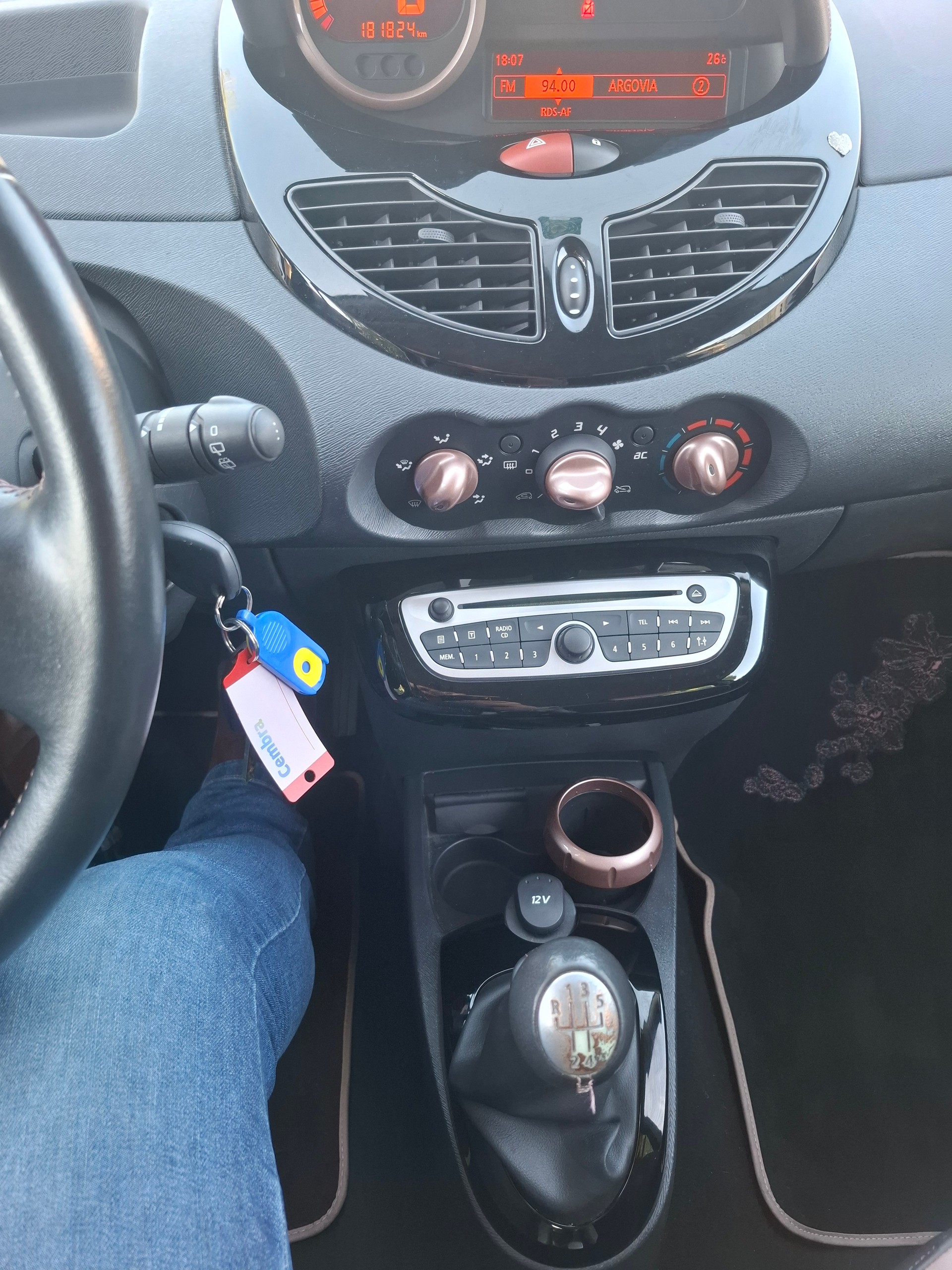 RENAULT Twingo 1.2 16V Expression-image-9