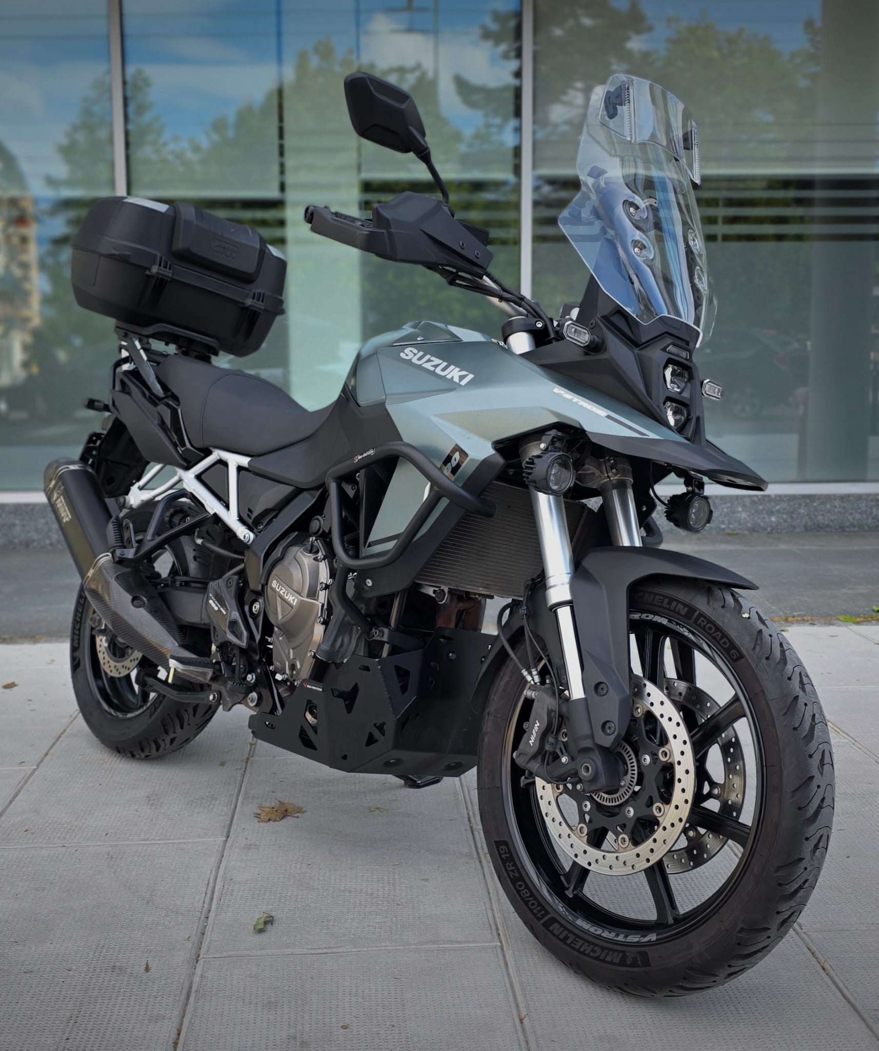 SUZUKI DL 800 (35kW)-image-2