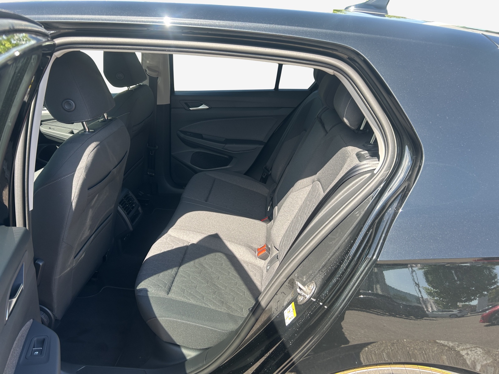 VW Golf 1.5 e TSI mHEV United DSG-image-11