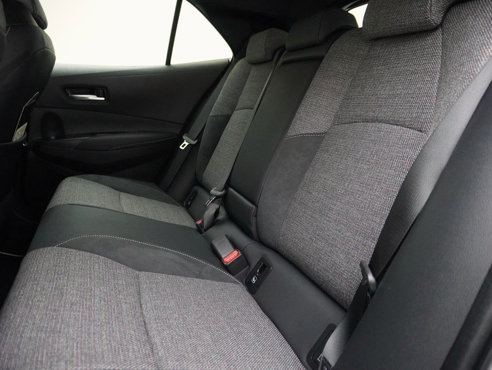TOYOTA Corolla 2.0 HSD Trend ** Trend Plus **-image-9
