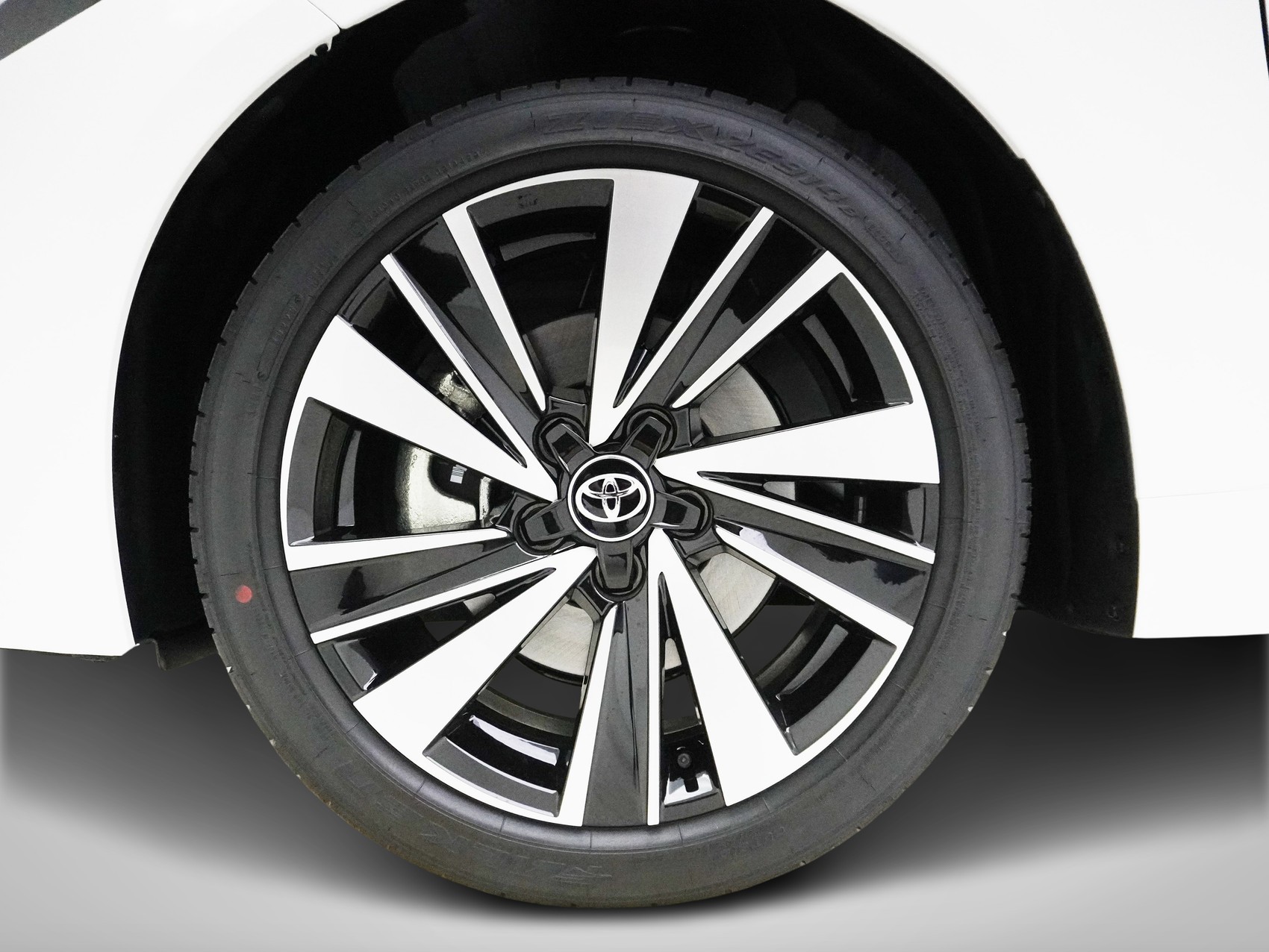 TOYOTA Corolla 2.0 HSD Trend ** Trend Plus **-image-5