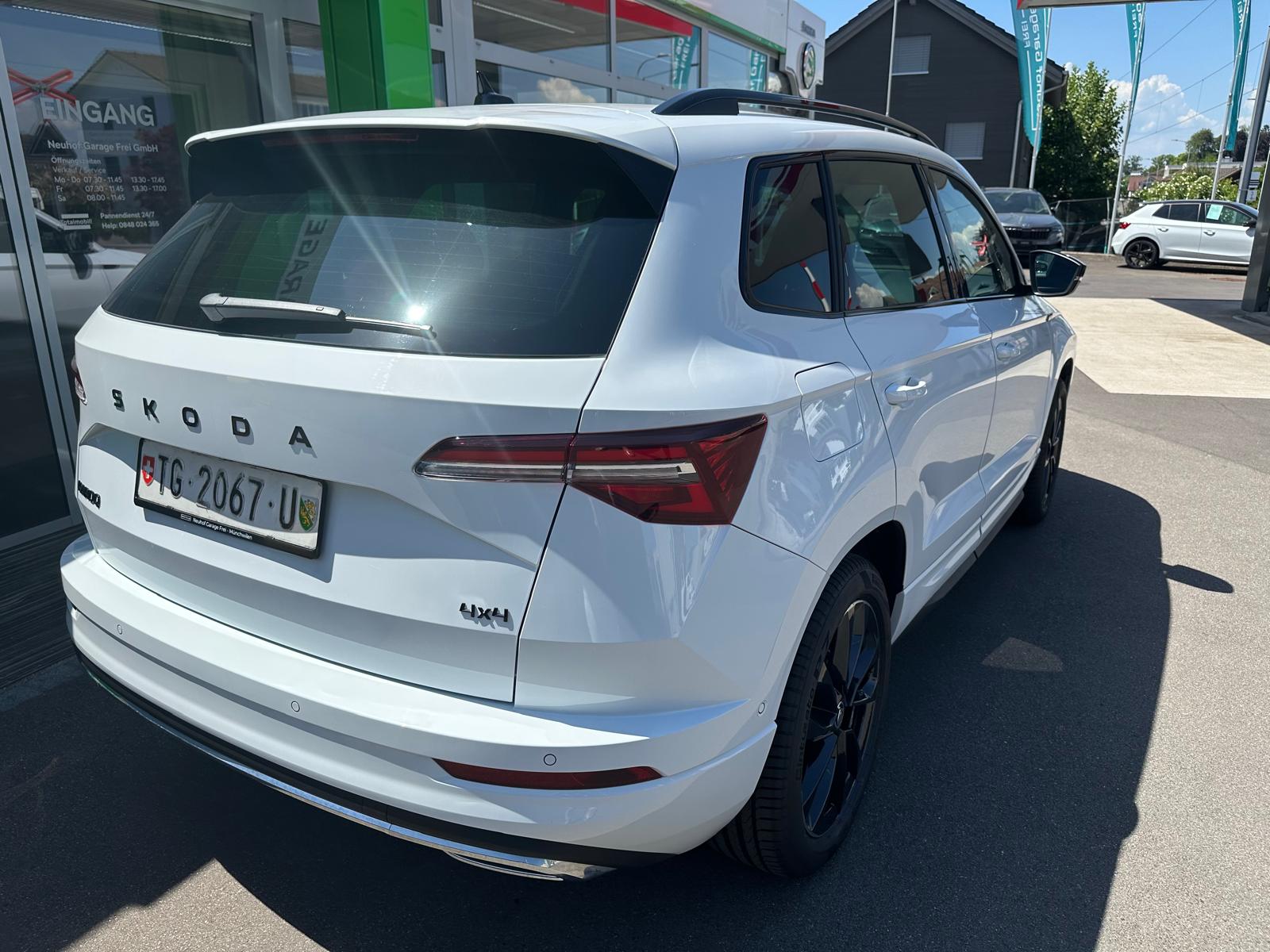 SKODA Karoq 2.0 TDI CR Sport Line 4x4 DSG-image-5