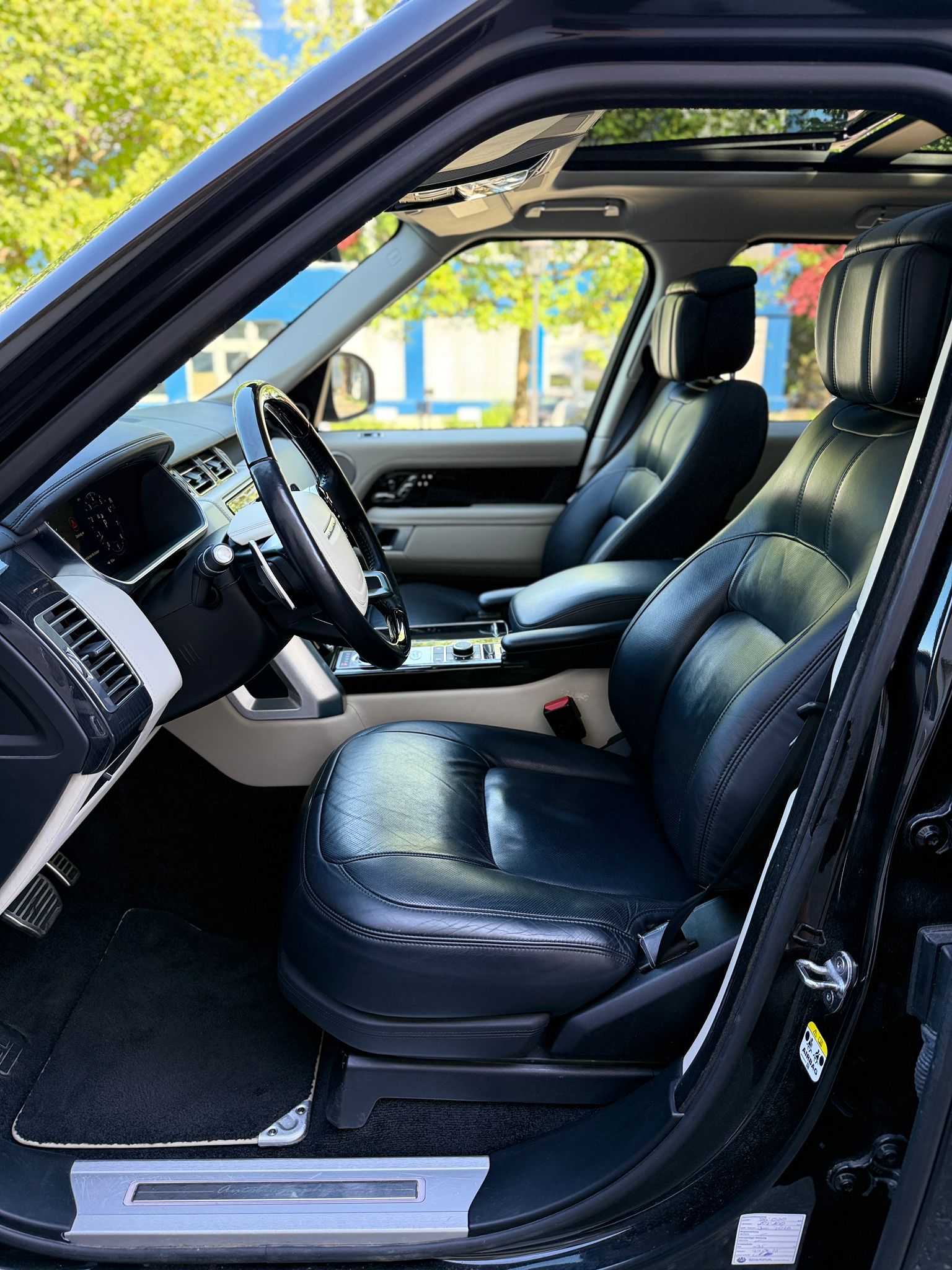 LAND ROVER Range Rover 5.0 V8 SC Autobiography-image-9