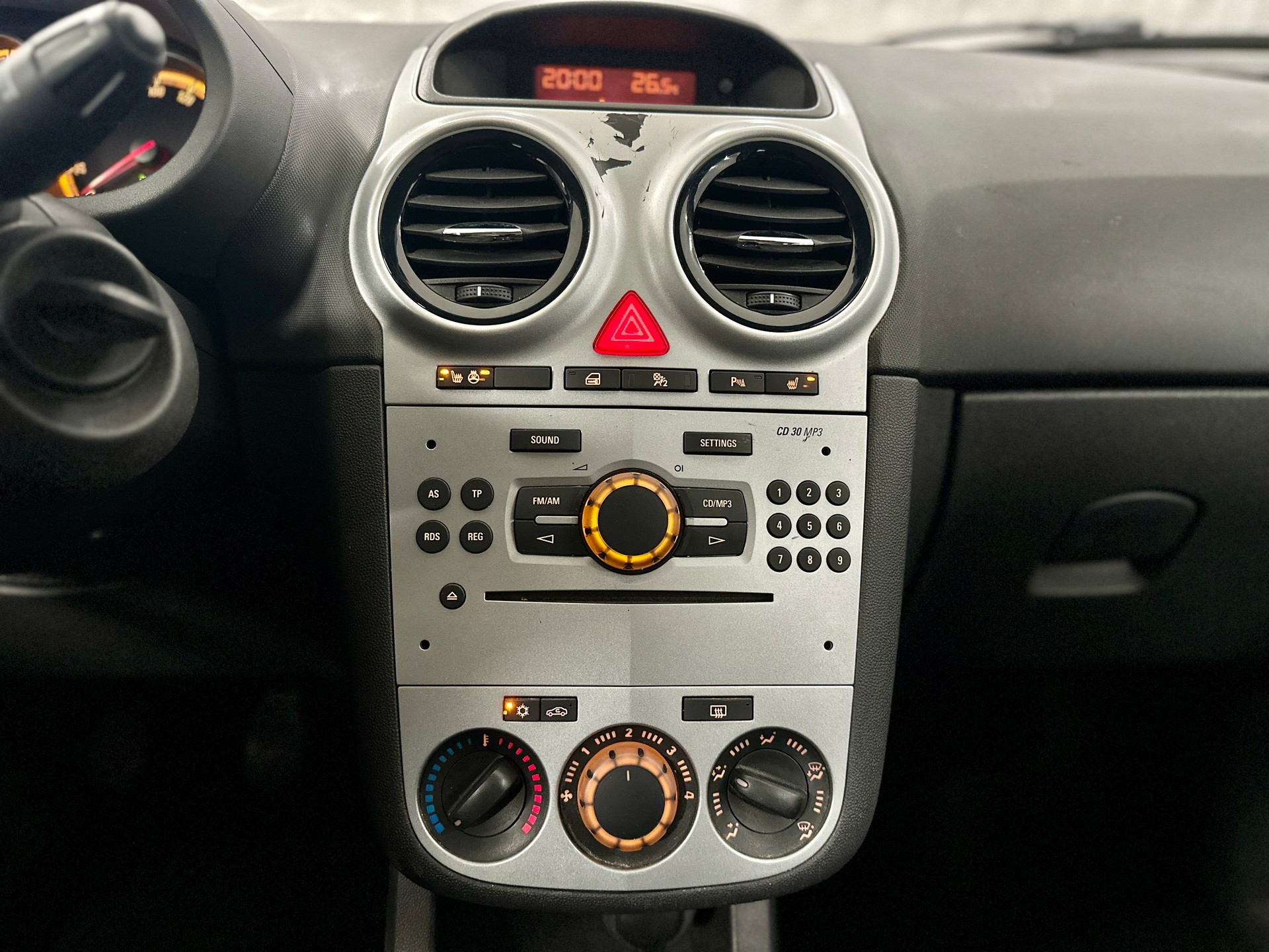 OPEL Corsa 1.4 TP Enjoy-image-12