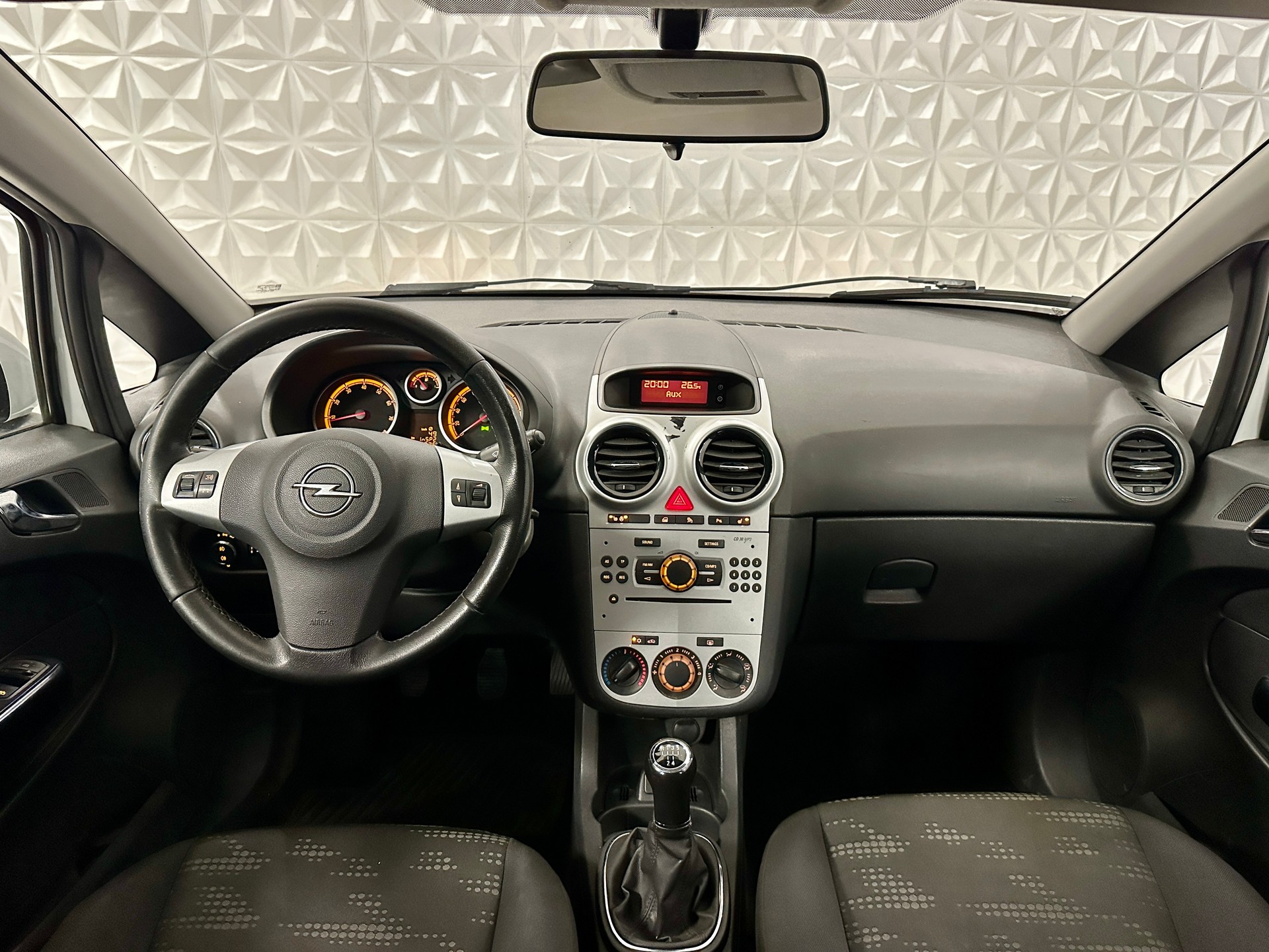 OPEL Corsa 1.4 TP Enjoy-image-11