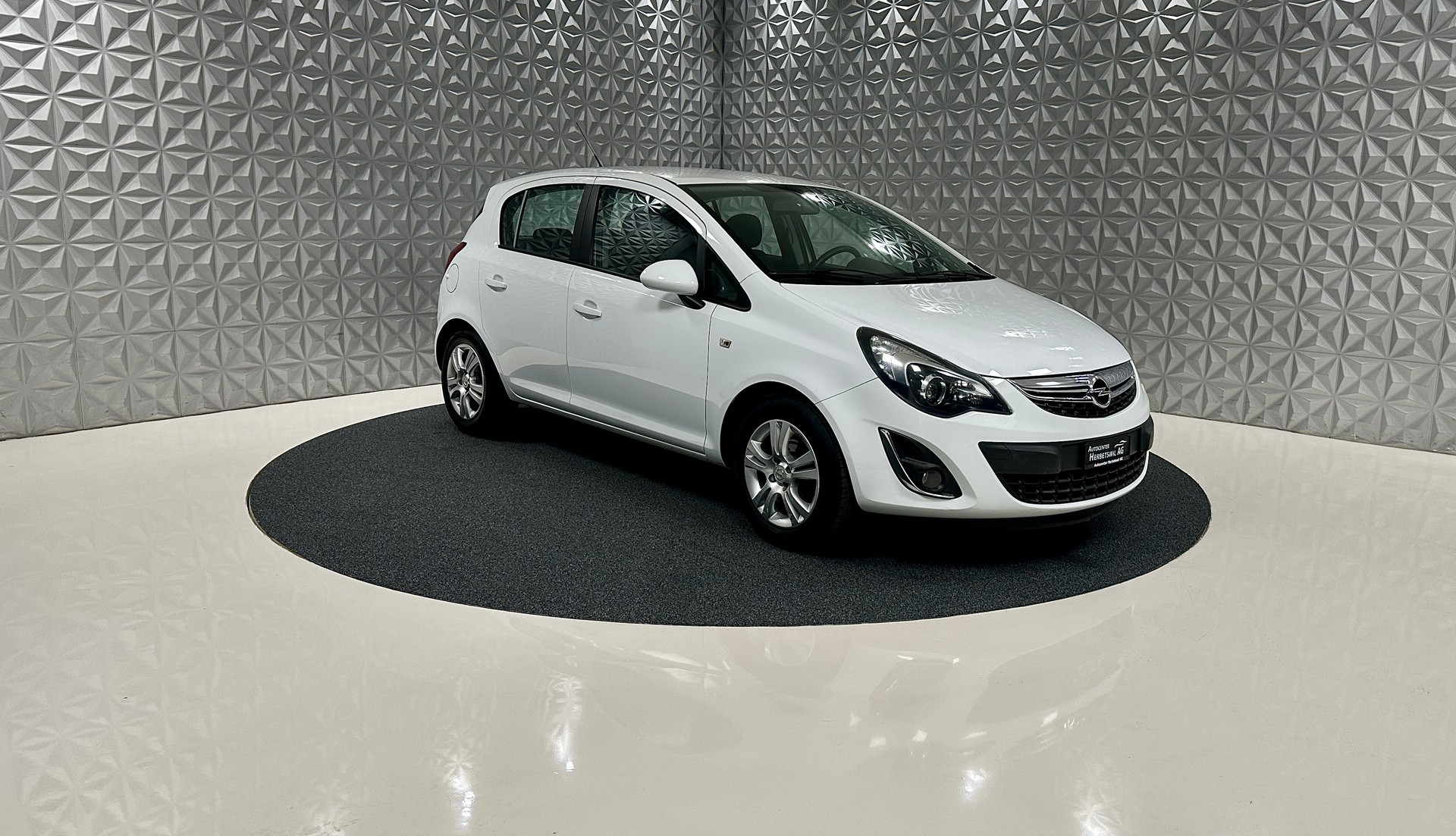 OPEL Corsa 1.4 TP Enjoy-showroom-element-2