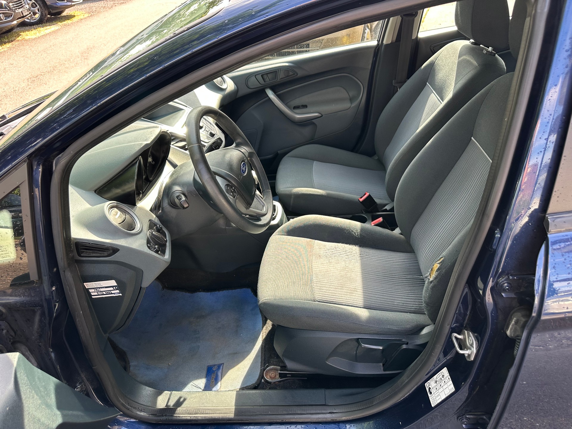 FORD Fiesta 1.25 16V Ambiente-image-10