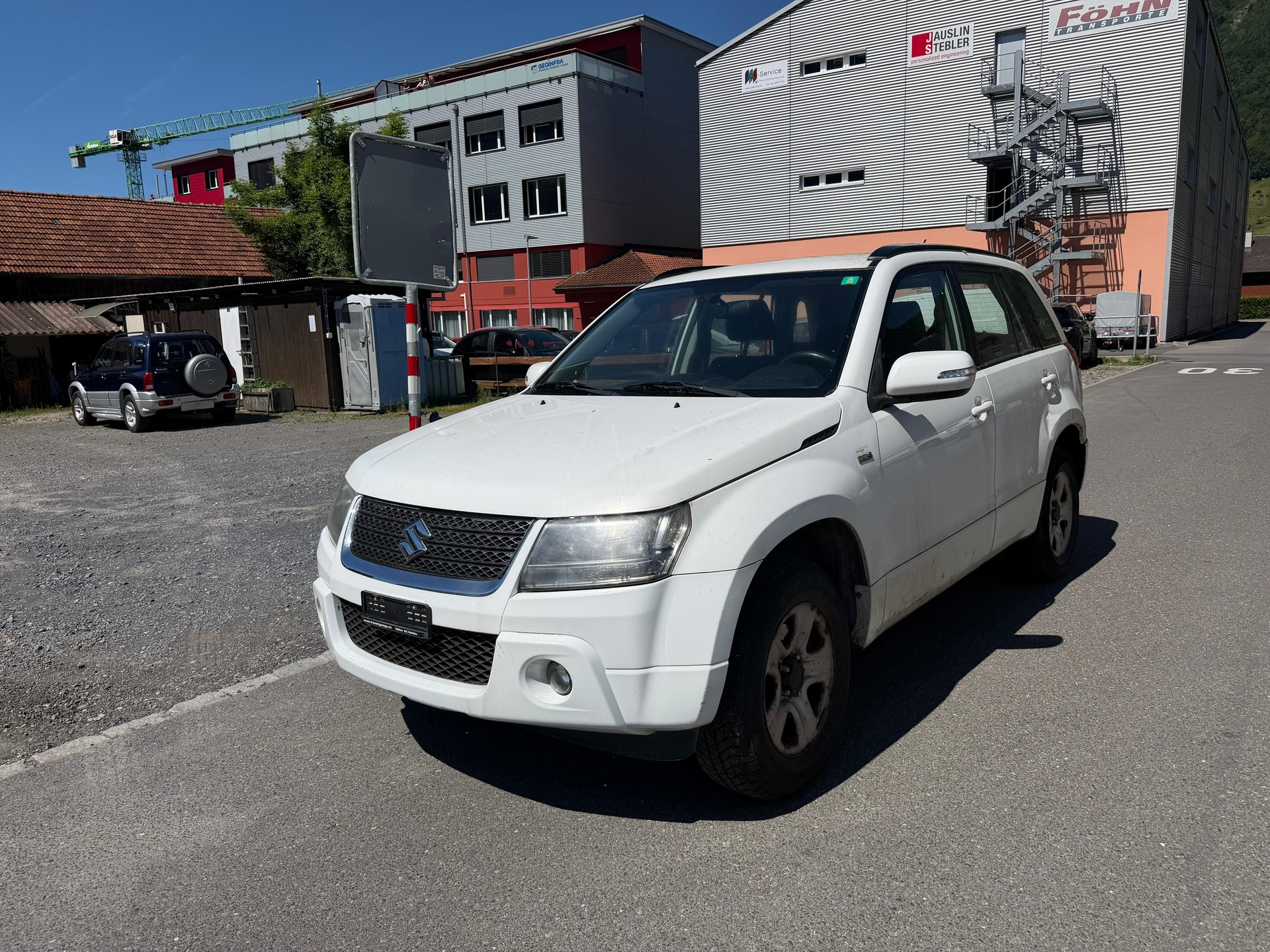 SUZUKI GRAND VITARA-showroom-element-1