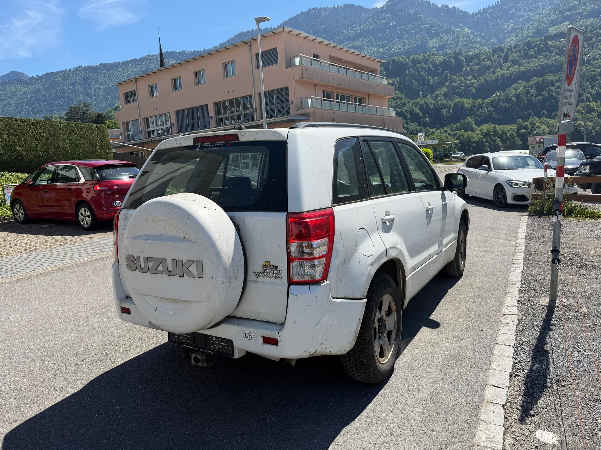 SUZUKI GRAND VITARA-showroom-element-2
