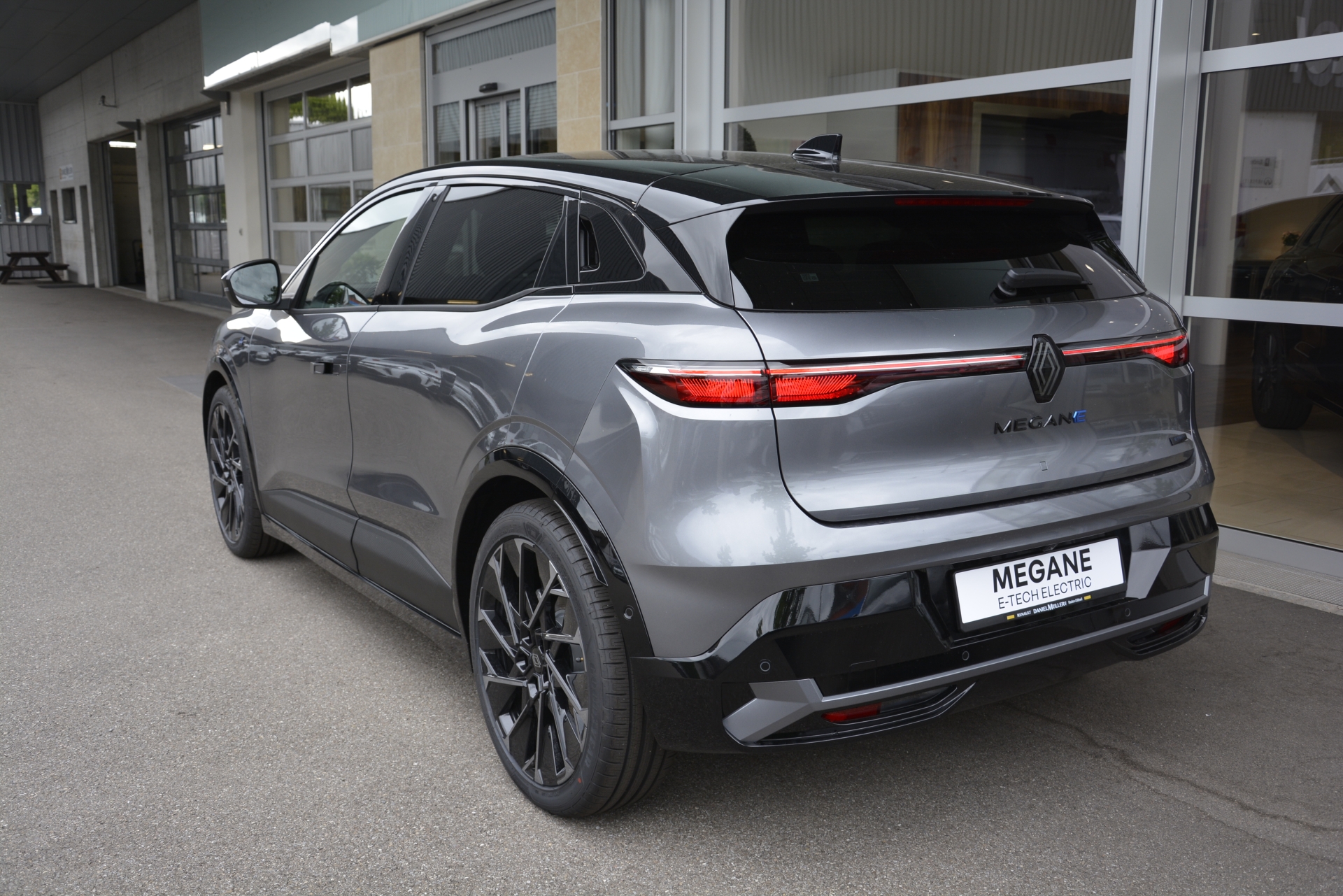 RENAULT Megane electric esprit Alpine 220 PS Comfort Range-image-3