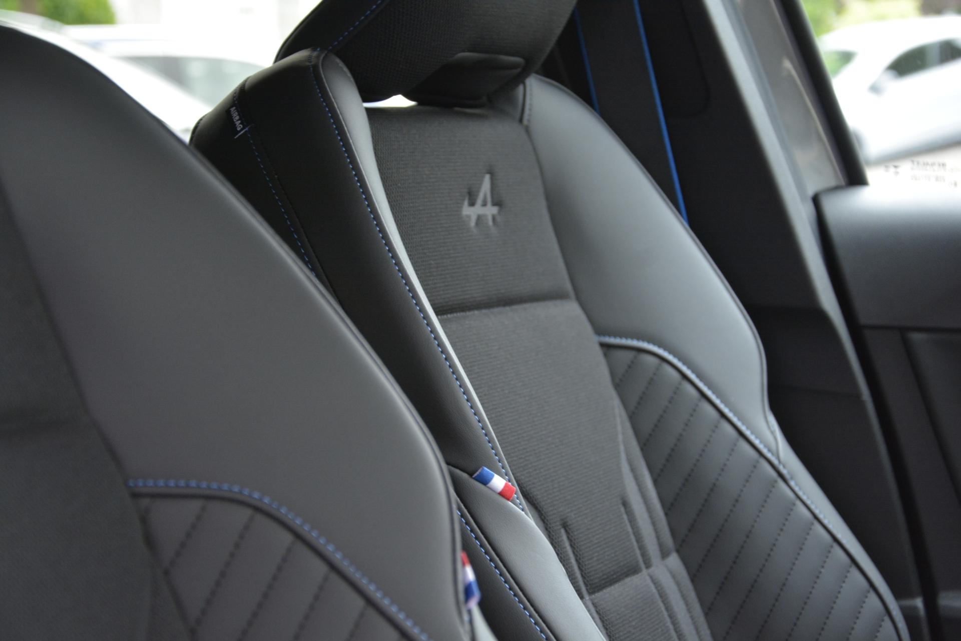 RENAULT Megane electric esprit Alpine 220 PS Comfort Range-image-9