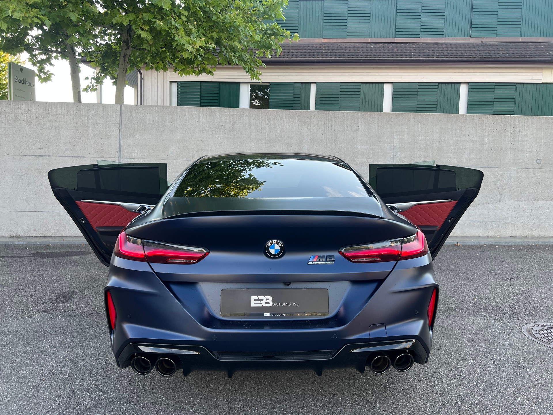 BMW M8 xDrive M Competition Steptronic-image-9